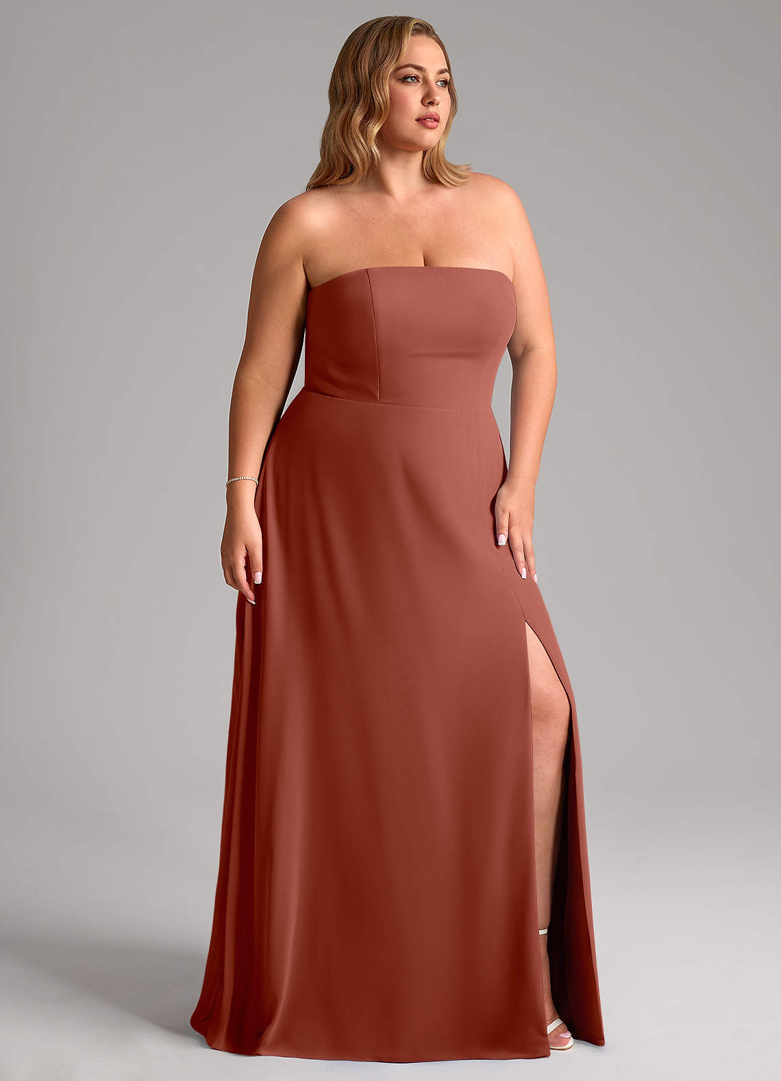 Azazie Wren Abiti da Damigella Abito Convertibile A-Line in Chiffon Spacco Laterale Auburn image11