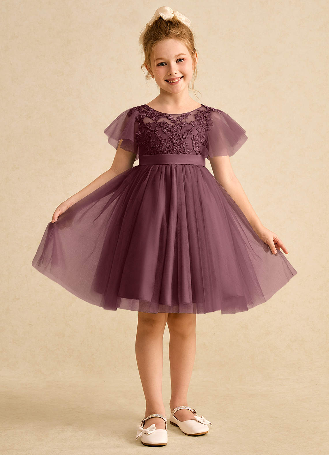 Azazie Queenie Robe Demoiselle D'honneur Fillette Robe Trapèze en Dentelle Sangria image1