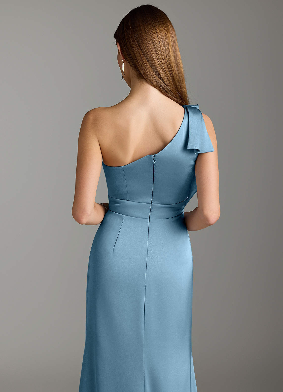 Azazie Rinna Vestidos de damas de honor Vestido de Azul Acero de Satén Elástico de Corte Sirena con Volante image6