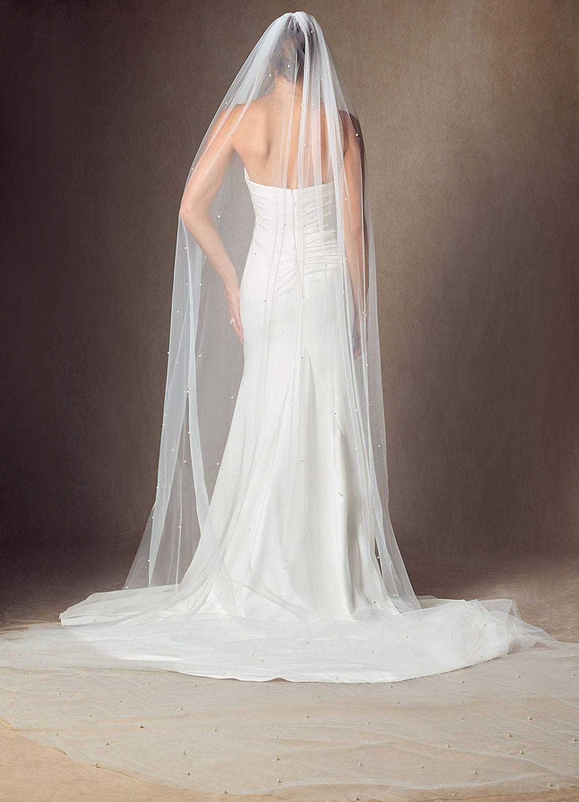 front Jenna Pearl Royal Cathedral Length Veil