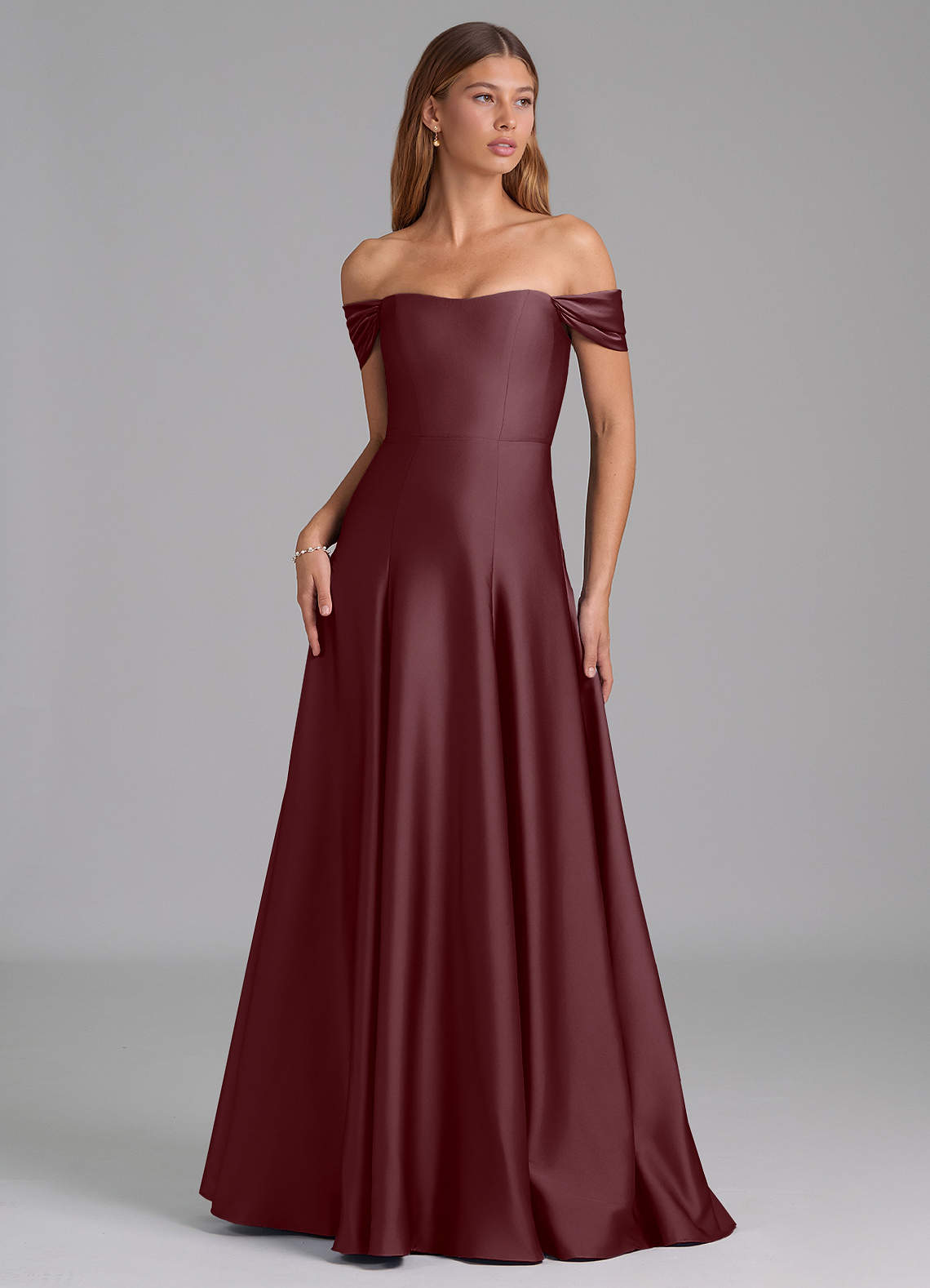 Azazie Seriana Vestidos de damas de honor Vestido de Sangrado de Satén Elástico de Corte en A Convertible con Vestidos sin tirantes image1