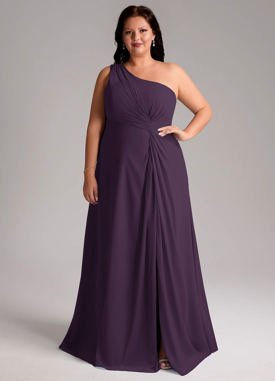 Azazie Brooke Robes de demoiselle d'honneur Robe Trapèze en Mousseline de soie Ue épaule Prune image1
