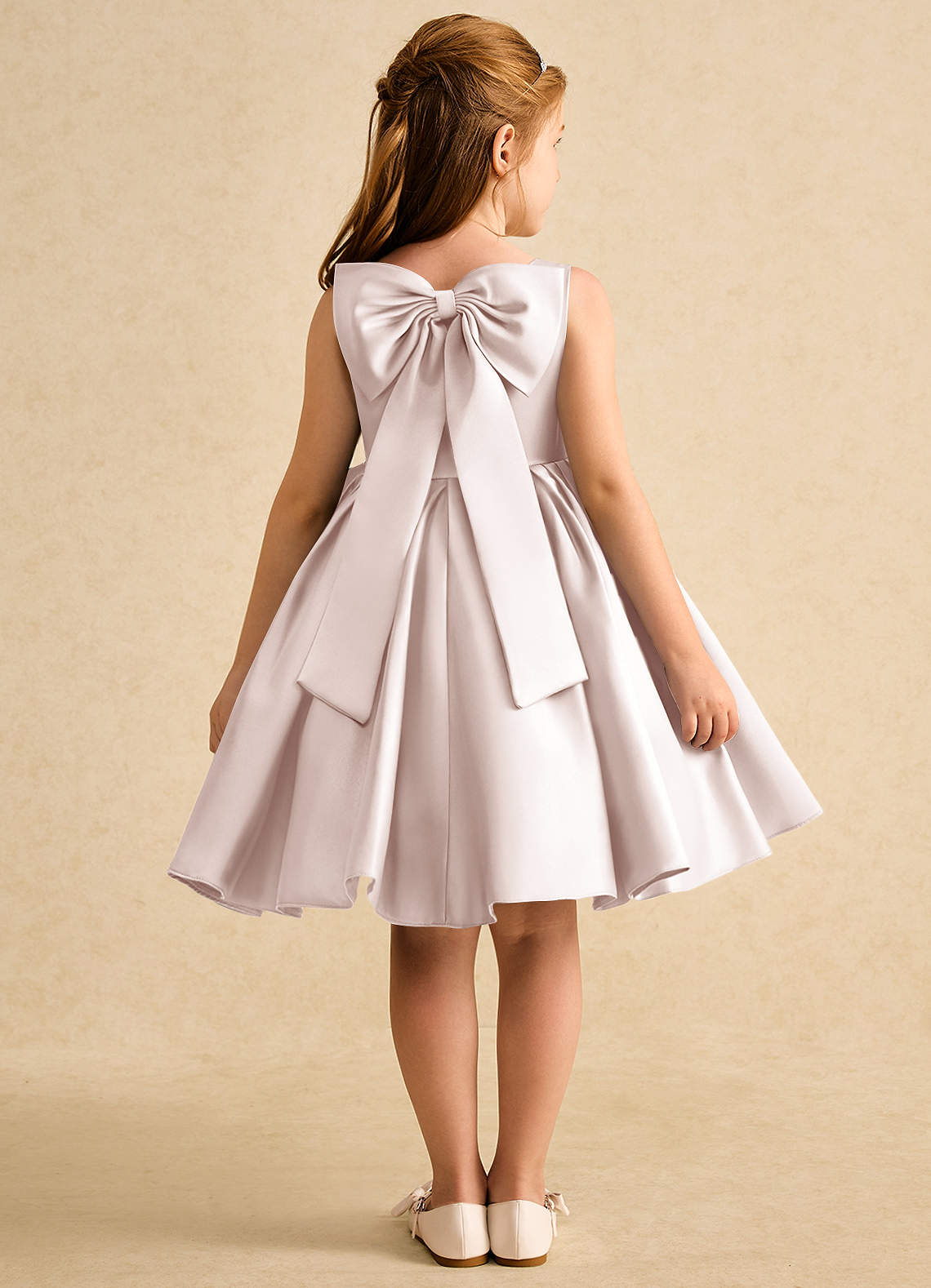 Azazie Jessie Blumenmädchenkleider A-Linie Schleifen Matte Satin Kleid Blassrosa image1