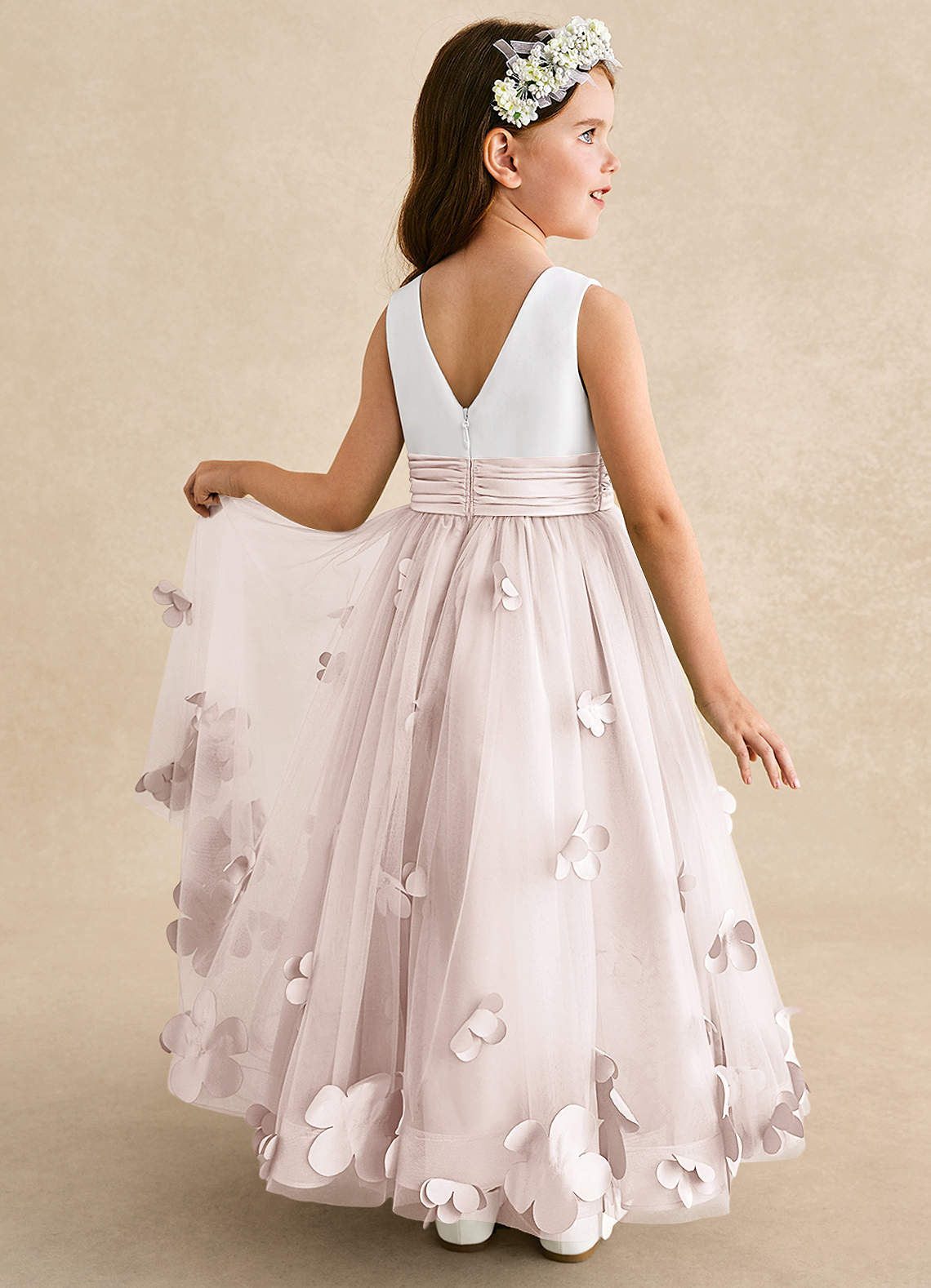 Azazie Vi vestidos de niña de las flores Vestido de Pétalo De Rosa de Tul de Corte En A con Sin mangas image1