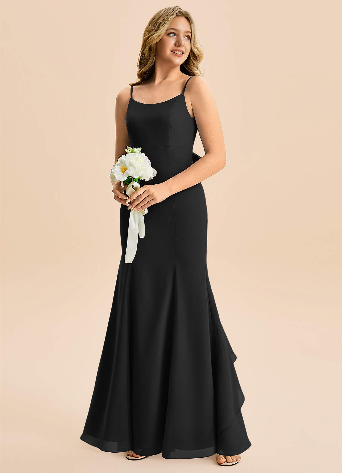 Azazie Lioren Junior Vestido de Negro de Gasa de Corte Sirena con Lazo image3