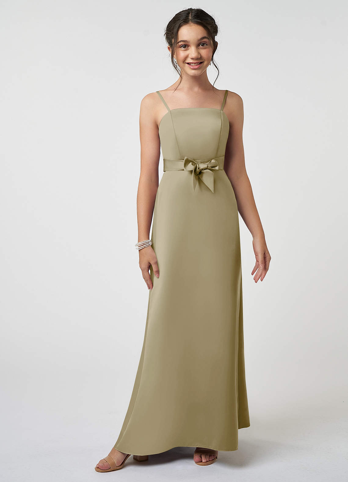 Azazie Anina Junior Robe Trapèze en Satin extensible Arc Vert Mousse image1