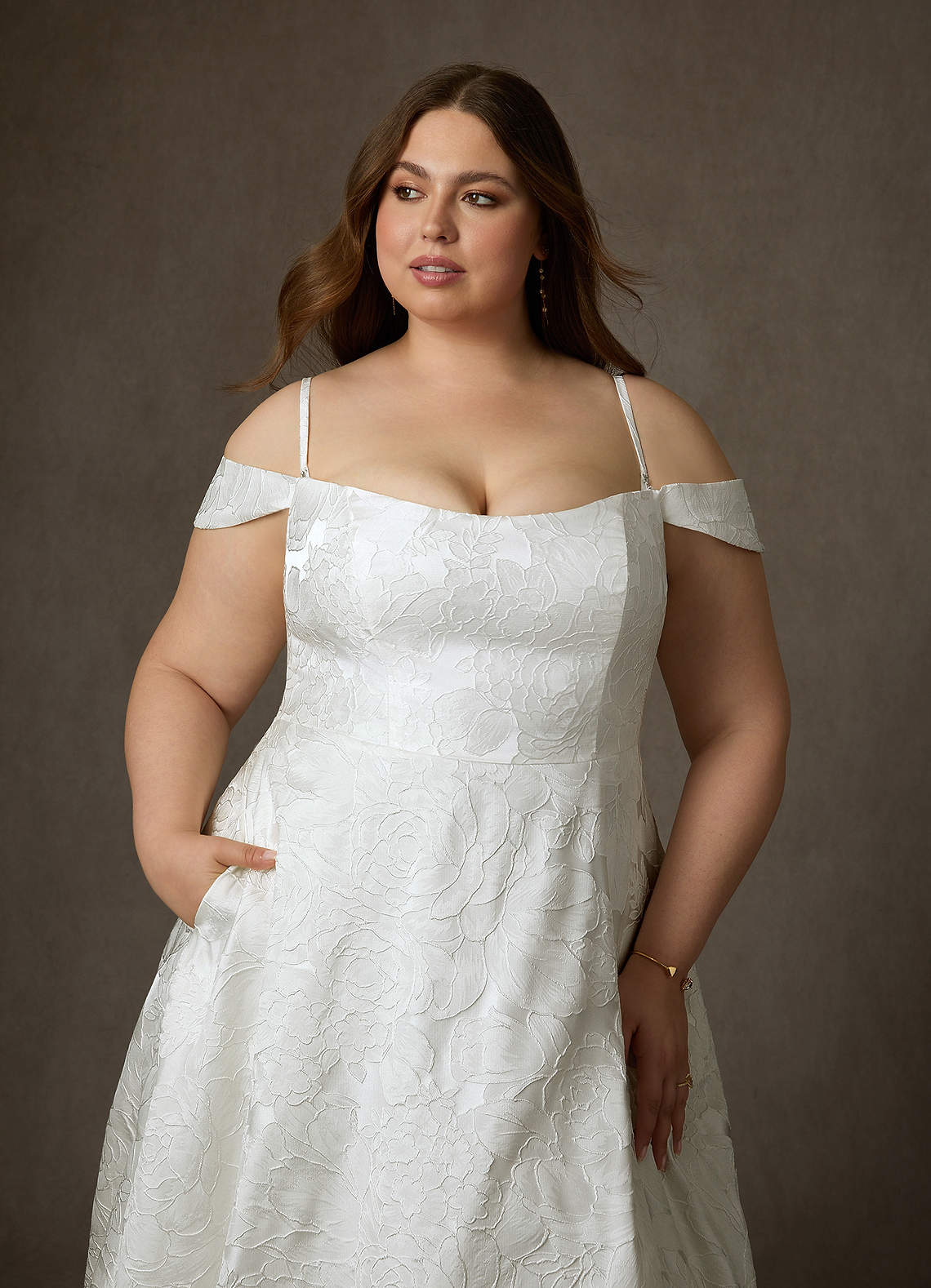 Azazie Amaya Hochzeitskleider Ballkleid Schulterfrei Blumen-Jacquard Kleid Diamantweiß image9