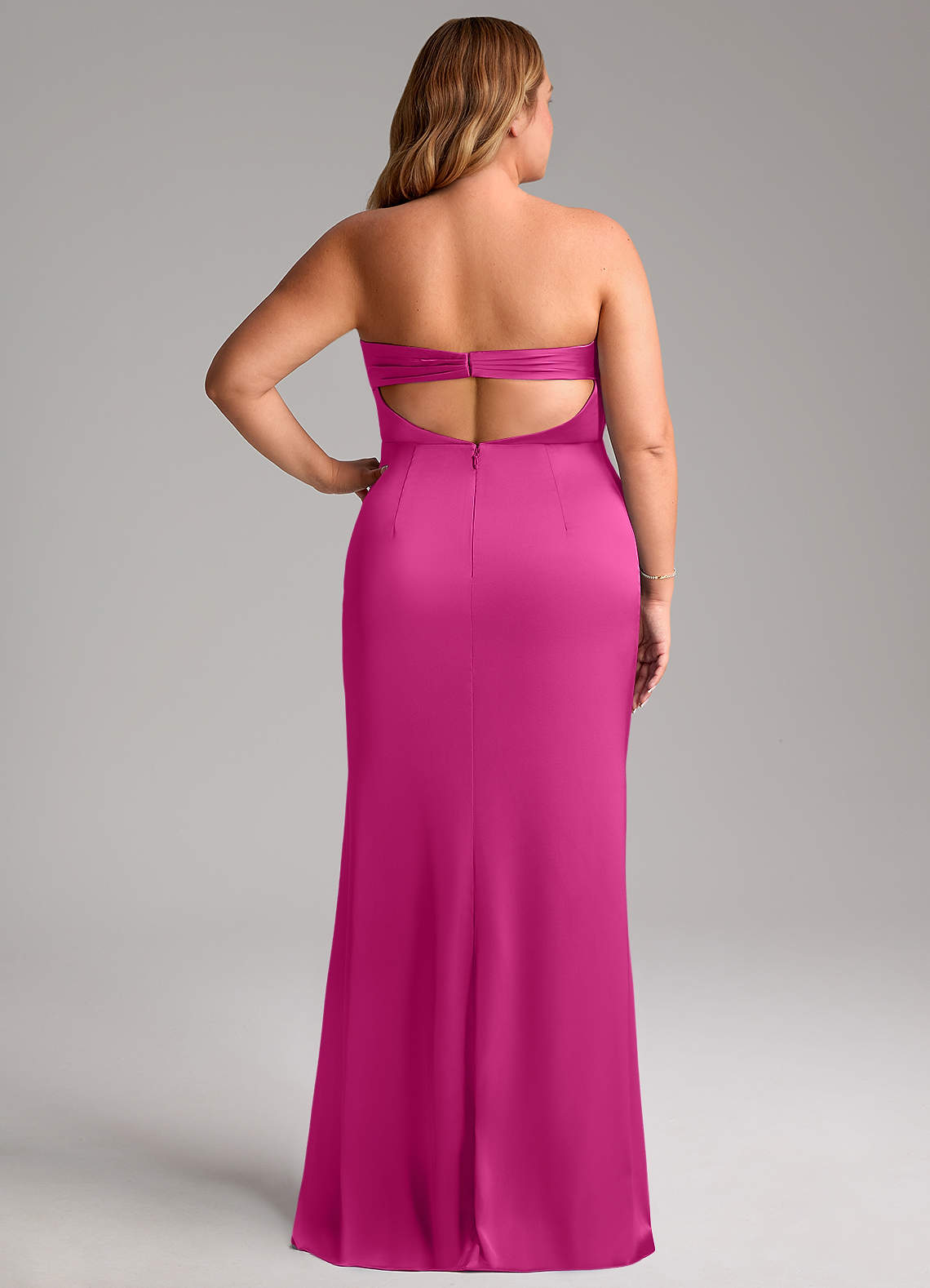 Azazie Leonis Vestidos de damas de honor Vestido de Fucsia de Satén Elástico de Corte Sirena Convertible con Plisado image8