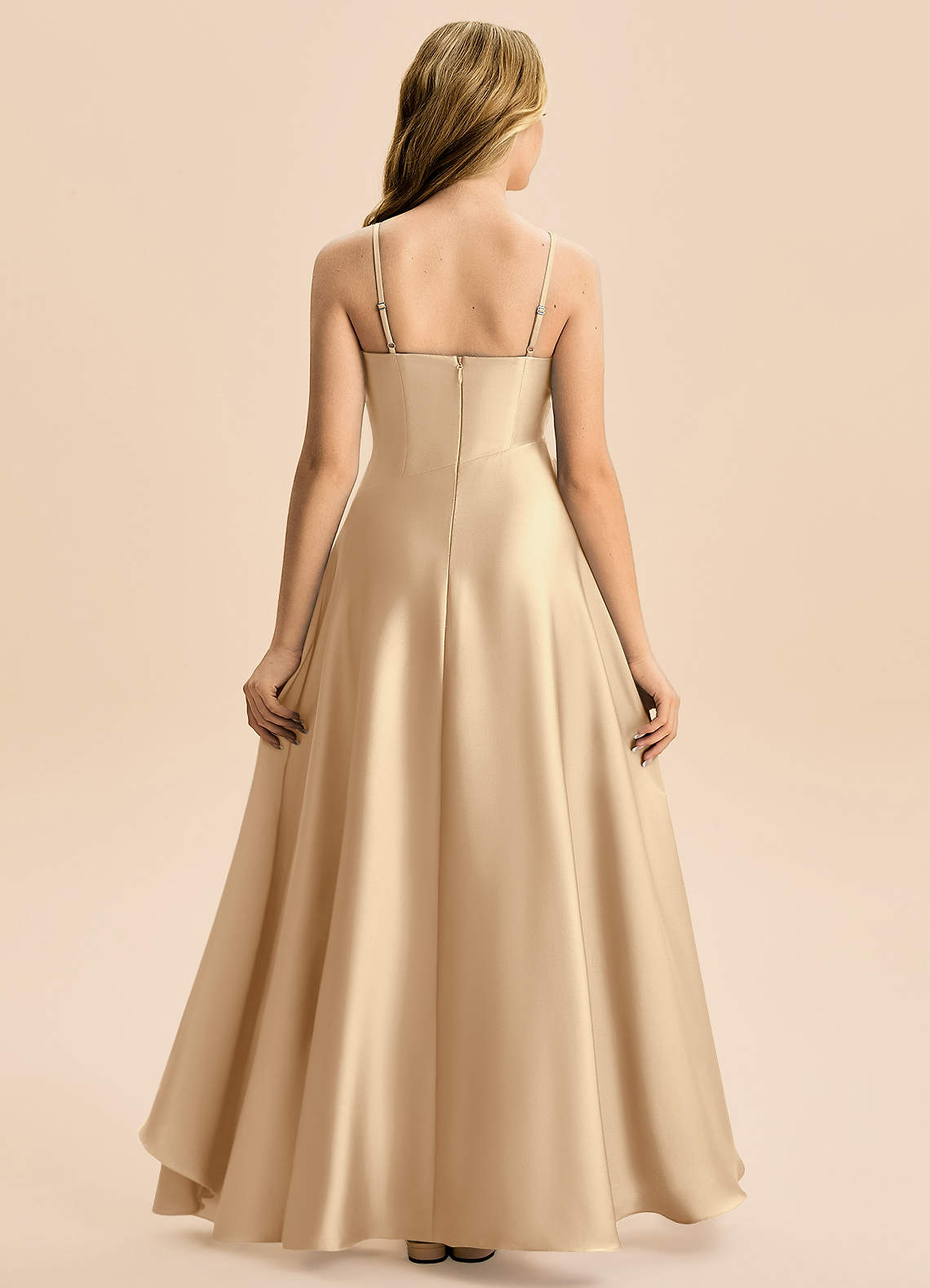 Azazie Eirlys Junior Robe Trapèze en Satin extensible Plissée Champagne image1