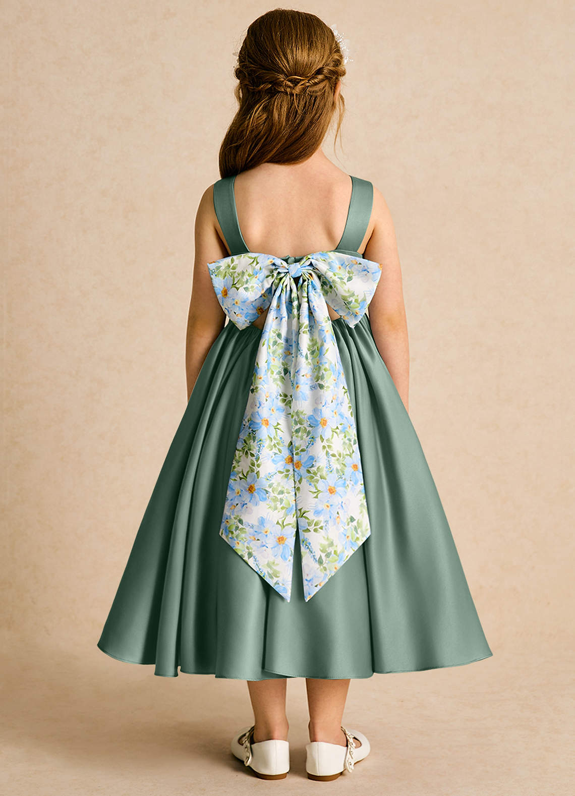 Azazie Doodlebug vestidos de niña de las flores Vestido de Eucalipto de Satin Mate de Corte En A con Lazo image1