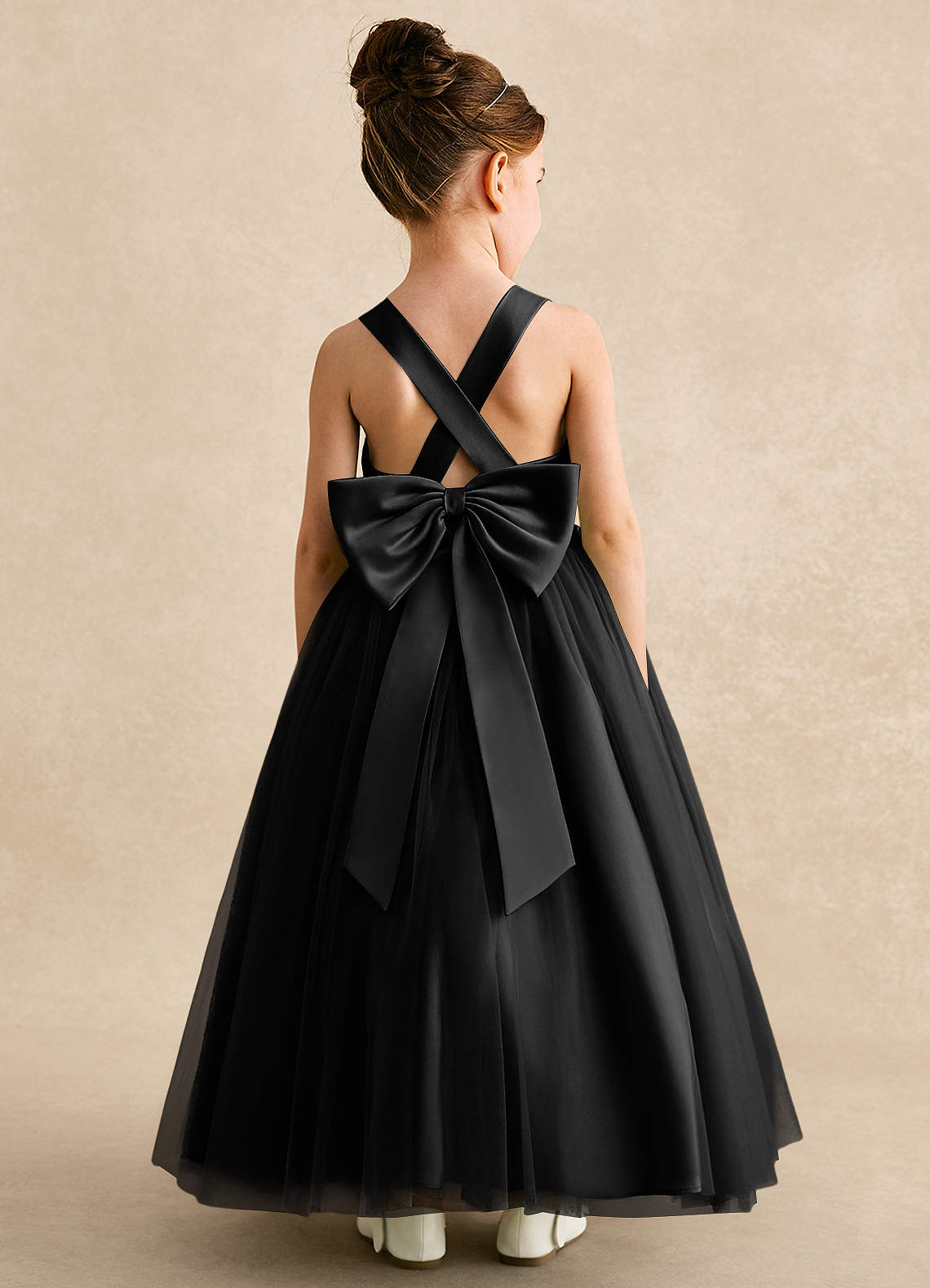 Azazie Peanut Robe Demoiselle D'honneur Fillette Robe Trapèze en Tulle Bretelle Noir image1