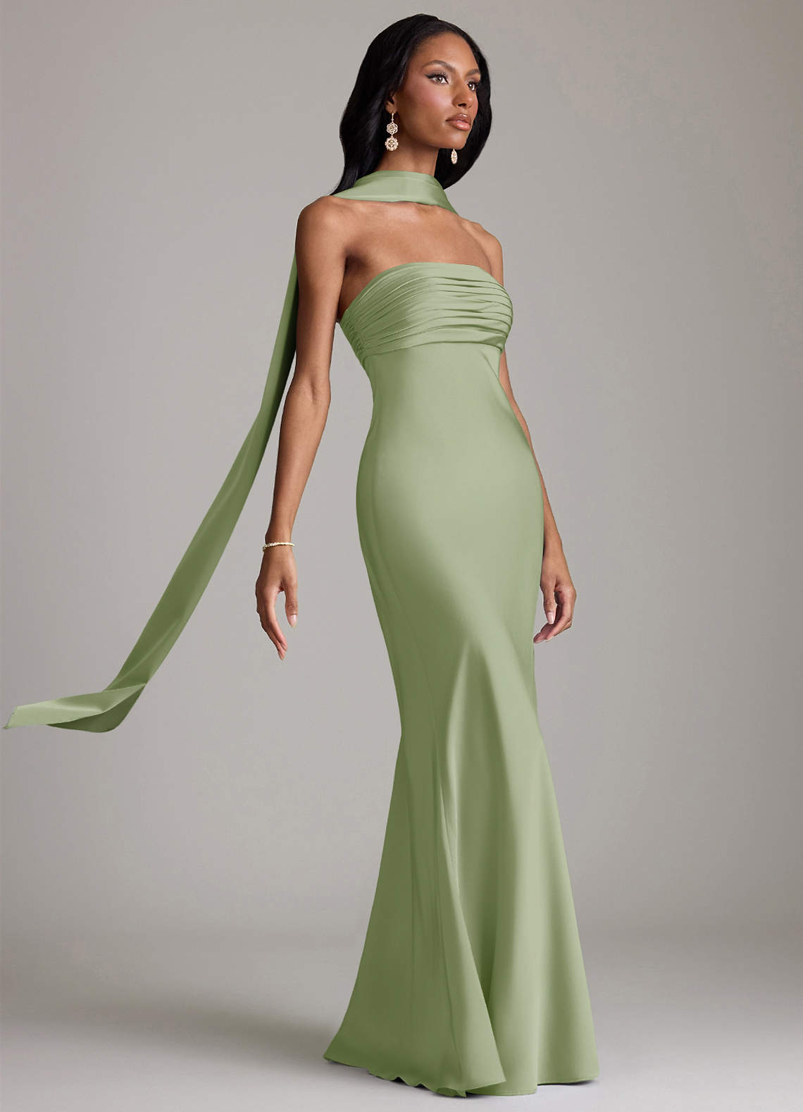 Azazie Saylor Jurken voor bruidsmeisjes Jurk van Stretch Satijn met Zeemeermin Strapless Stoffige Salie image9