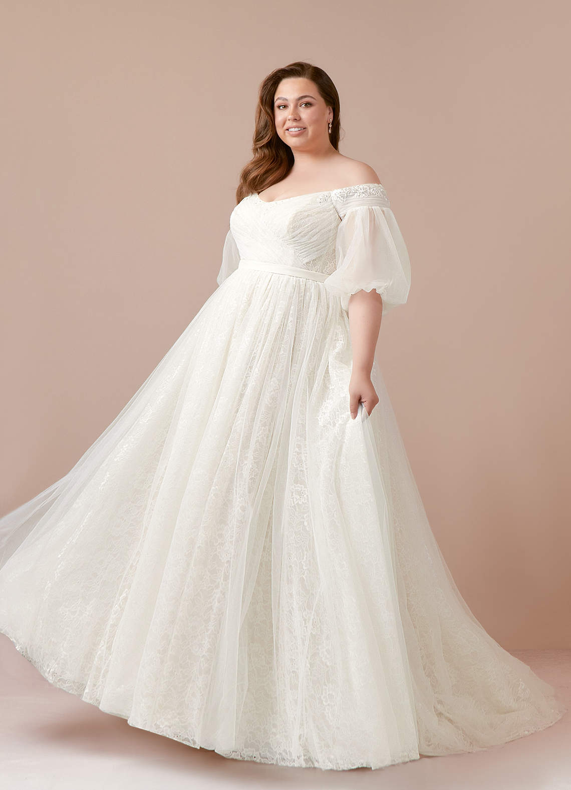 Azazie Vendela Vestidos de novia Vestido de Crema de Tul de Corte Princesa con Lentejuela image7