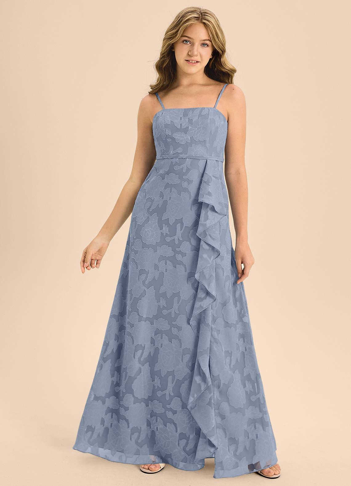 Azazie Kaylee Junior Vestido de Azul Polvoriento de Devorado Floral de Corte En A con Con cinturón image3