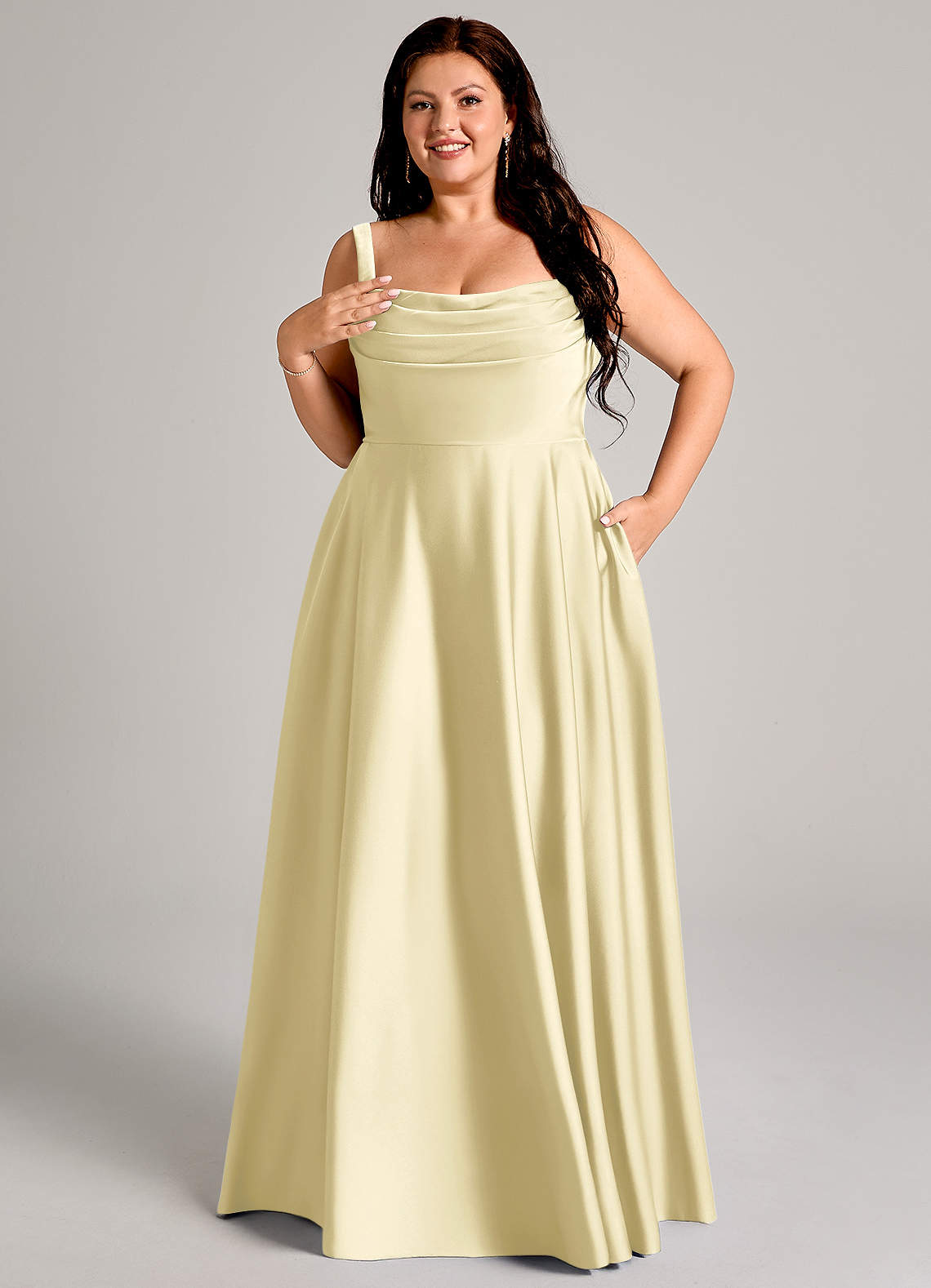 Azazie Shaude Robes de demoiselle d'honneur Robe Trapèze en Satin extensible Plissée Sorbet Citron image10
