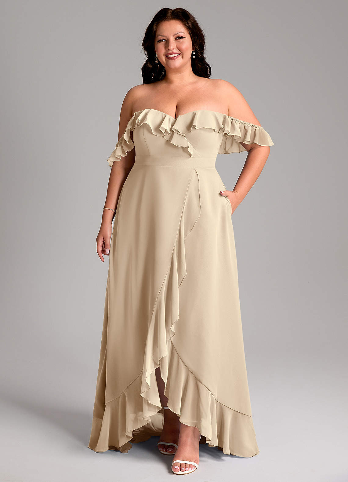 Azazie Lyra Robes de demoiselle d'honneur Robe Trapèze Convertible en Mousseline de soie Champagne image1