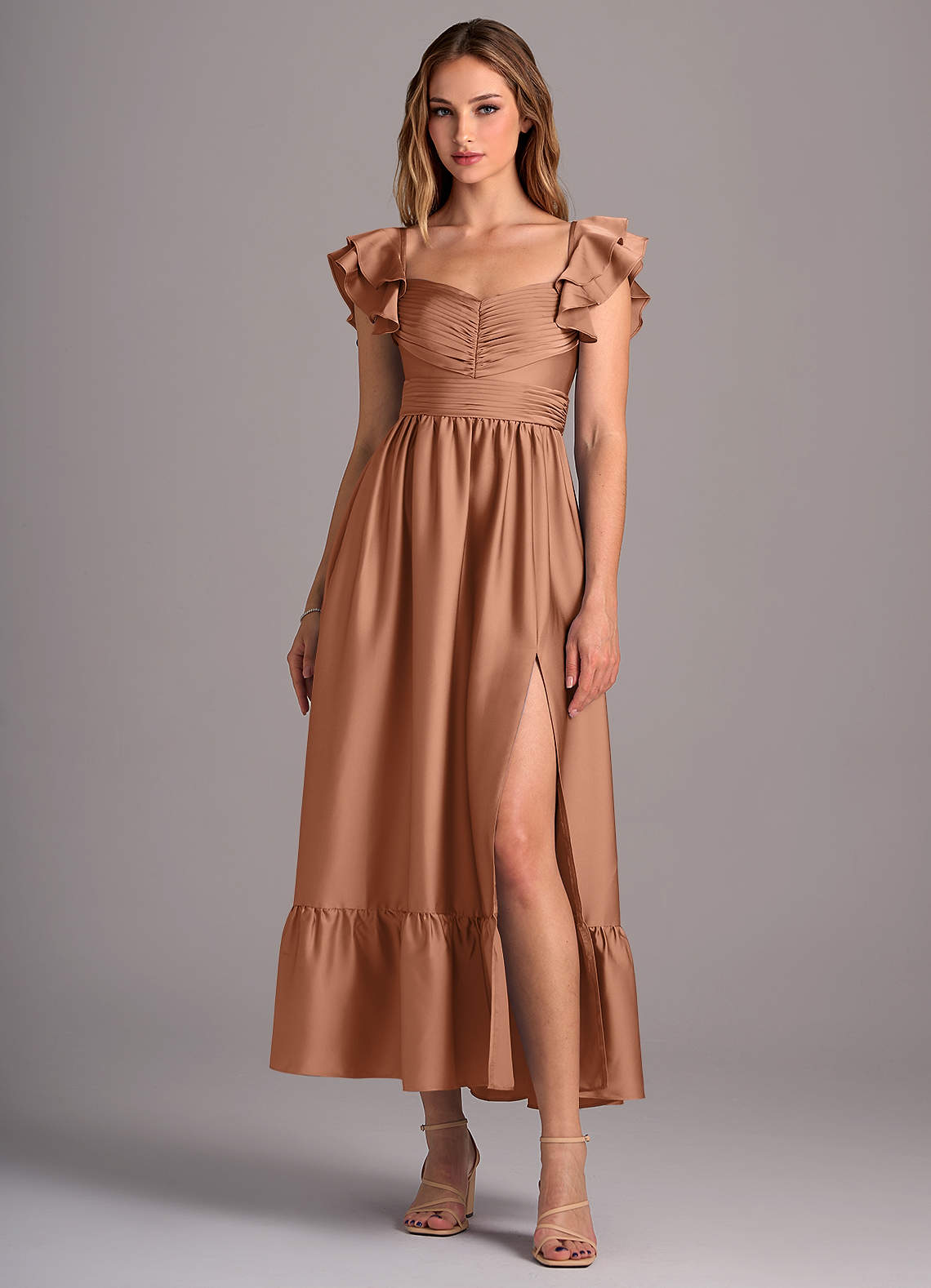 Azazie Anaya Vestidos de damas de honor Vestido de Bronceador de Satén Elástico de Corte en A Convertible con Escote de Corazón image1