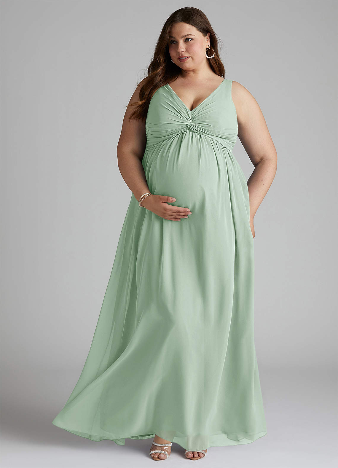 Azazie Yetta Brautjungfernkleider für Schwangere A-Linie V-Hals Versammelt Chiffon Bodenlänge Kleid image6