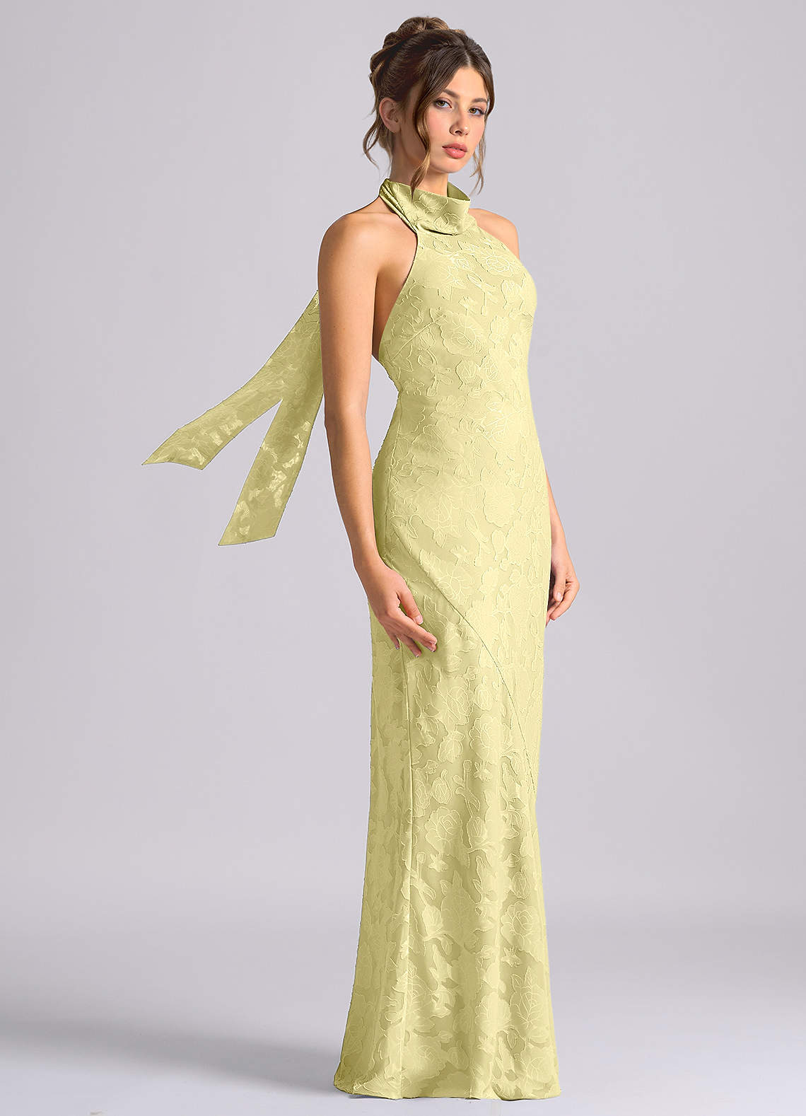 Azazie Velli Vestidos de damas de honor Vestido de Sorbete De Limón de Devorado Floral de Corte Sirena con Cuello Alto image3