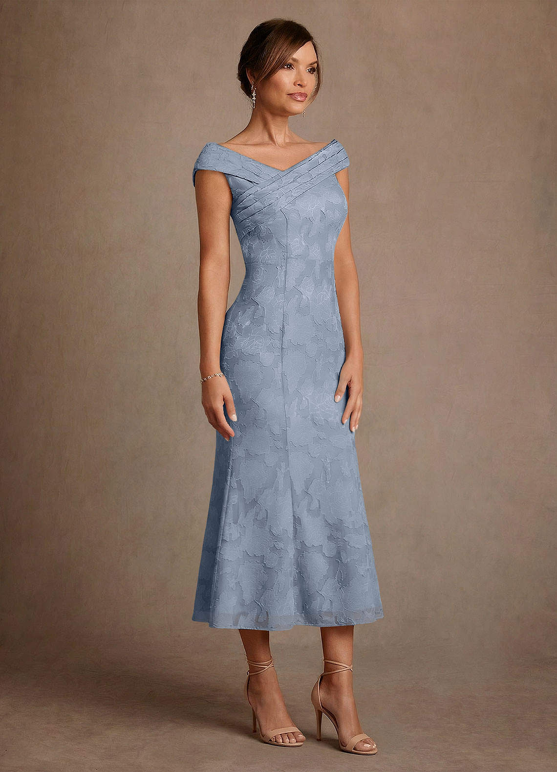 Azazie Keith Vestidos para mãe da noiva Vestido Azul Empoeirado de Esgotamento Floral de Bainha com Plissado image2