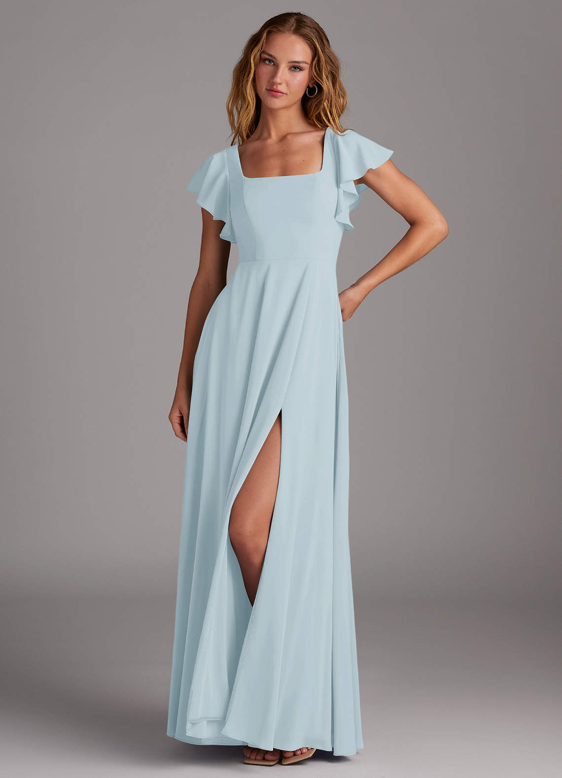 Azazie Bondi Vestidos de damas de honor Vestido de Azul Cielo de Chifón elástico de Corte en A con Corte Lateral image1
