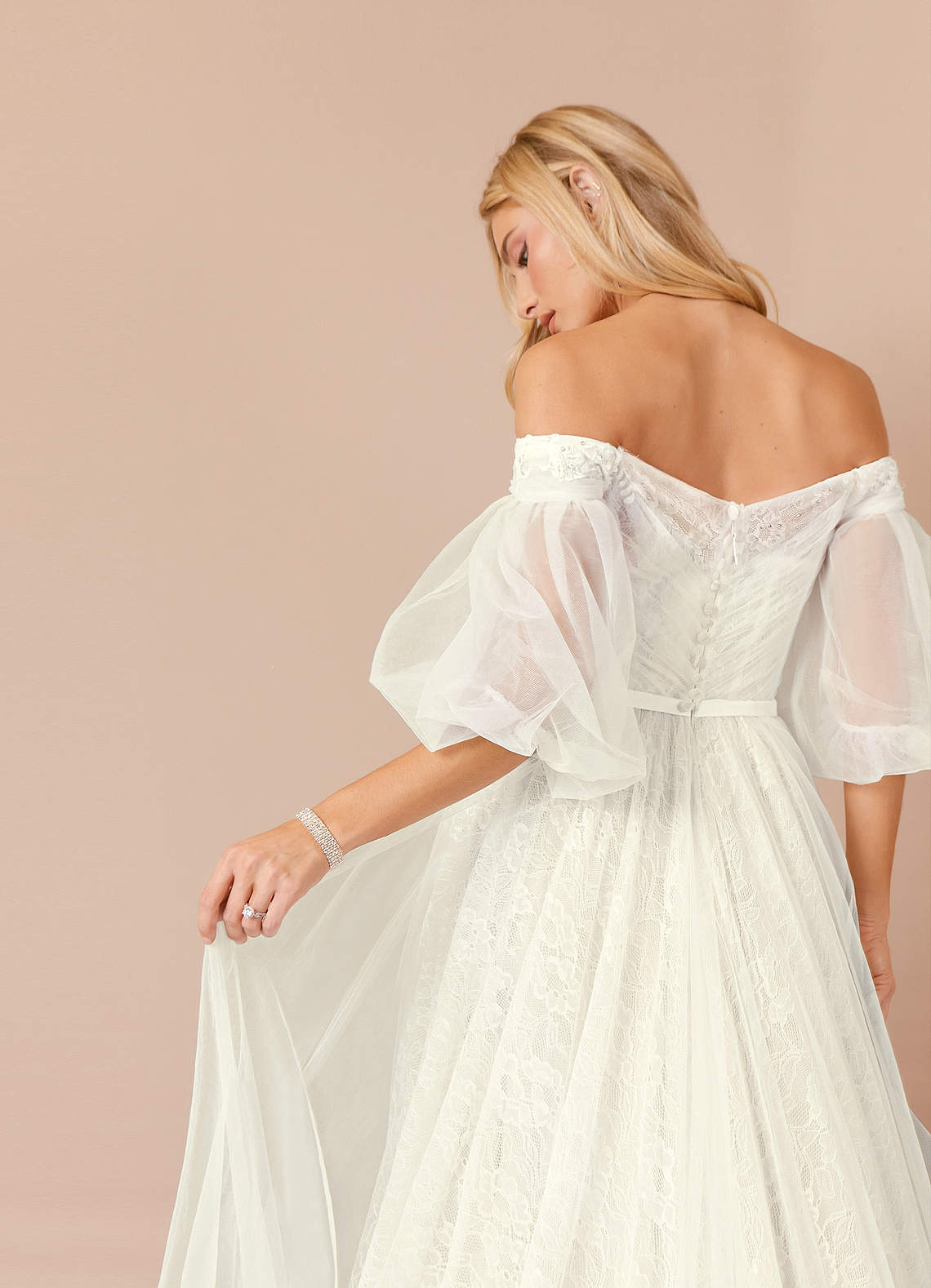 Azazie Vendela Vestidos de novia Vestido de Crema de Tul de Corte Princesa con Lentejuela image5