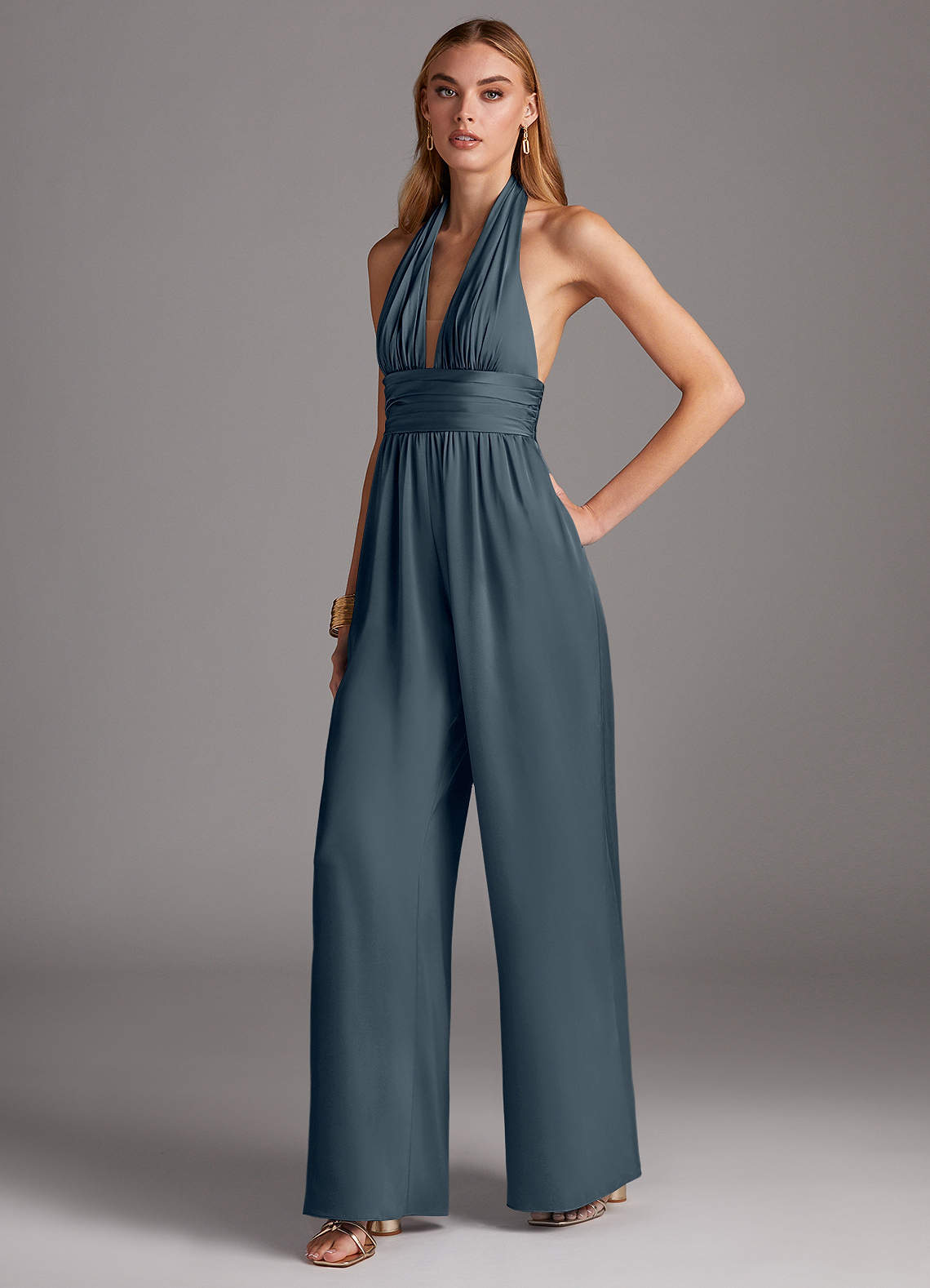 Azazie Oli Vestidos de damas de honor Crepúsculo de Satén Elástico de Mono con Plisado image1