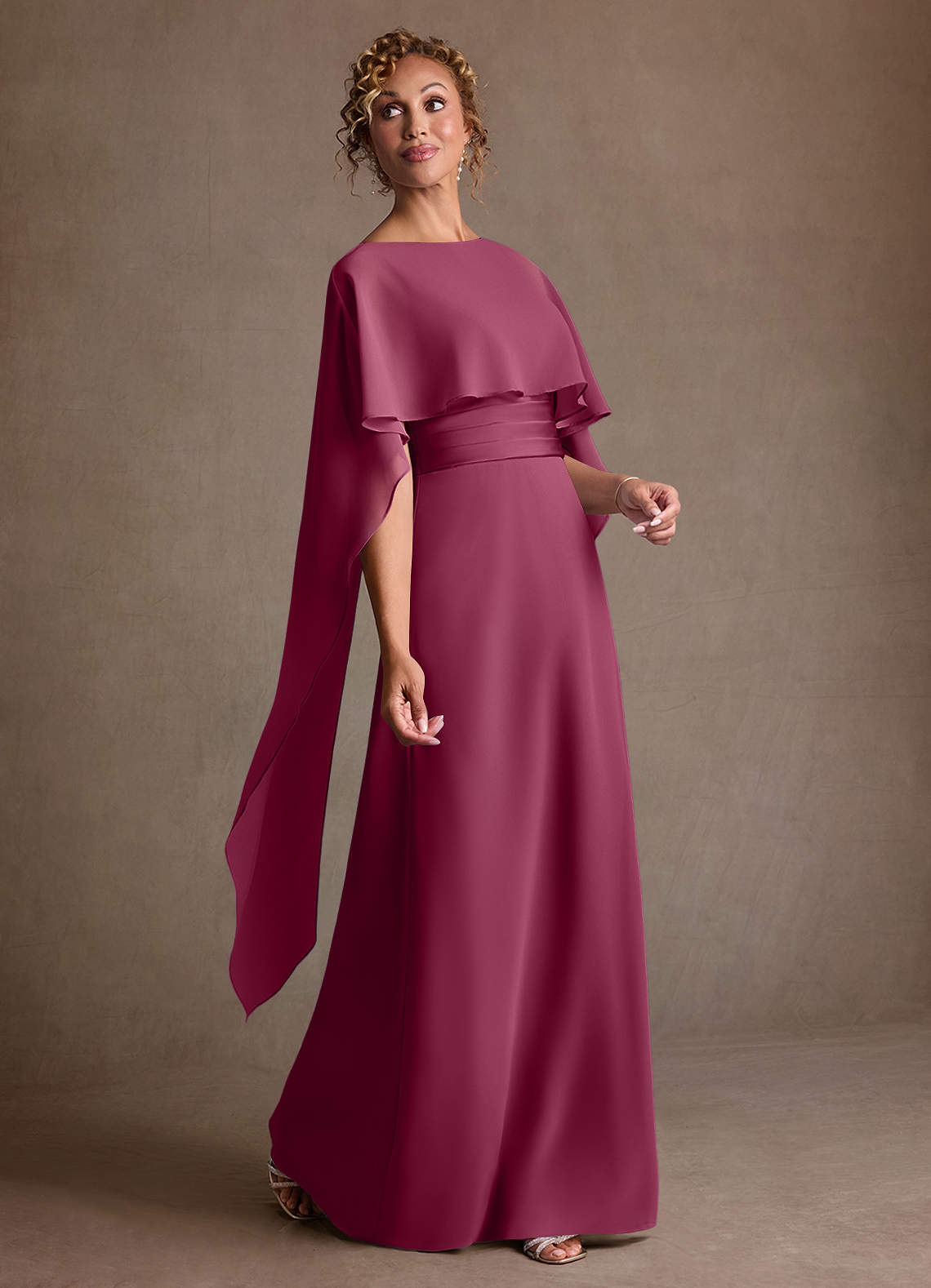 Azazie Marilla Mère de la mariée Robes Robe Trapèze en Mousseline de soie Plissée Mûre image1
