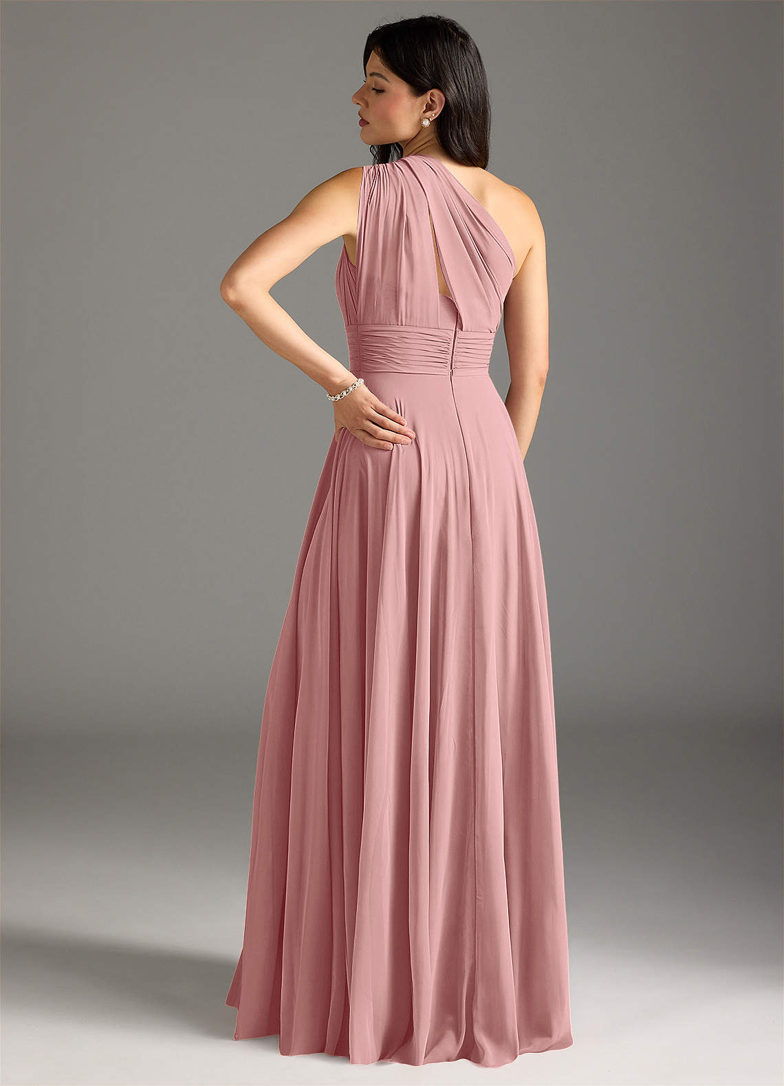 Azazie Charlize Vestidos de damas de honor Vestido de Rosa Polvorienta de Gasa de Corte en A con Hombro unilateral image1