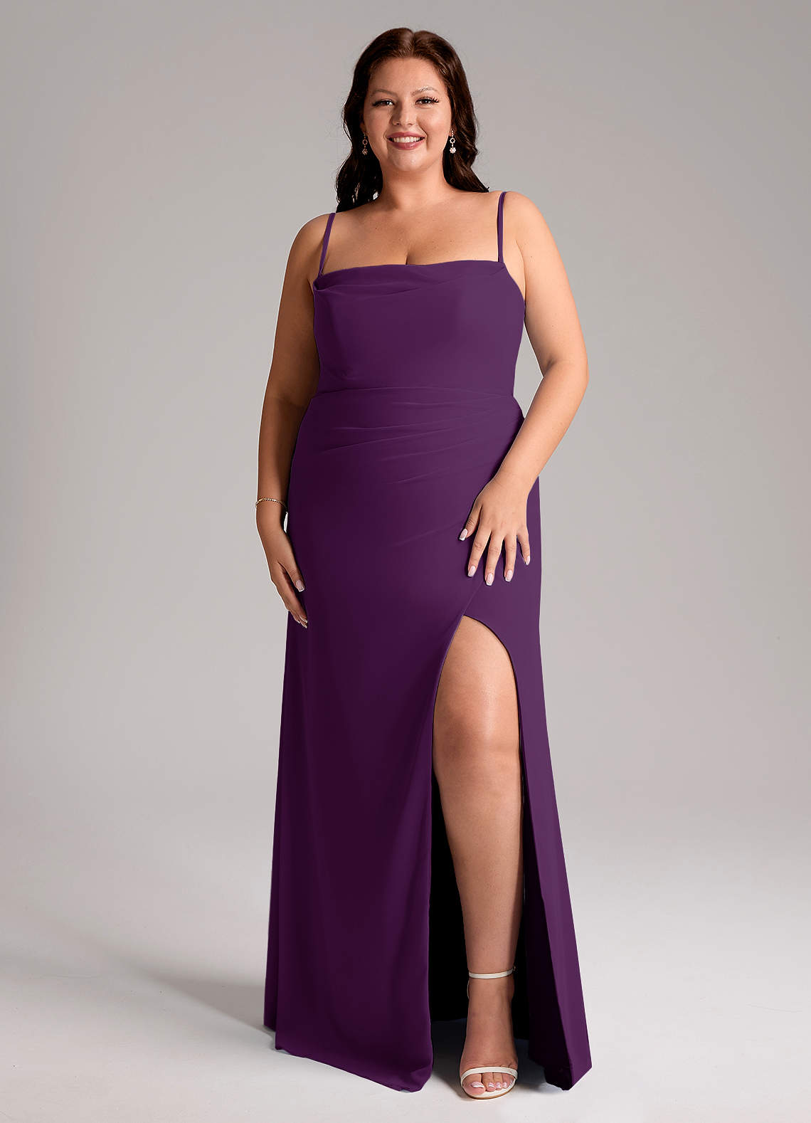 Azazie Leonis Abiti da Damigella Abito Convertibile Tubino in Chiffon Senza Cinturino Uva image1