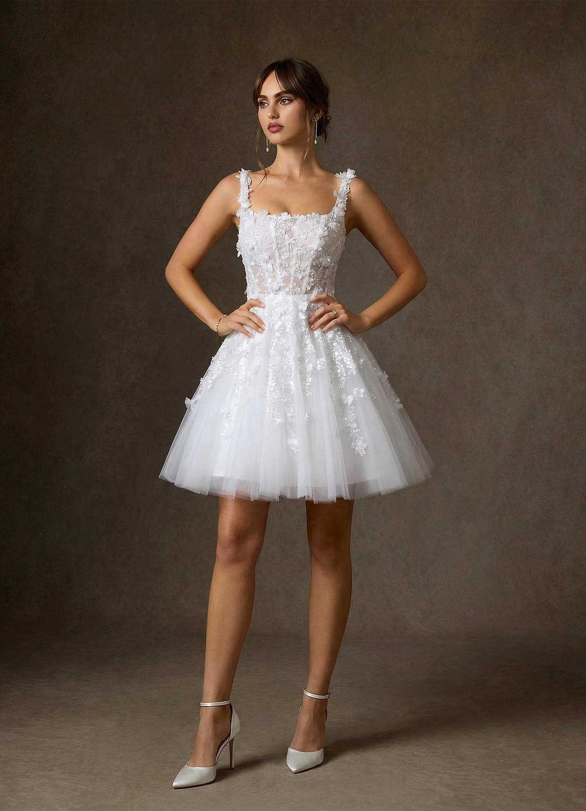 Azazie Sabine Robes de mariée Robe Trapèze en Dentelle Col Carré Blanc De Diamant image4