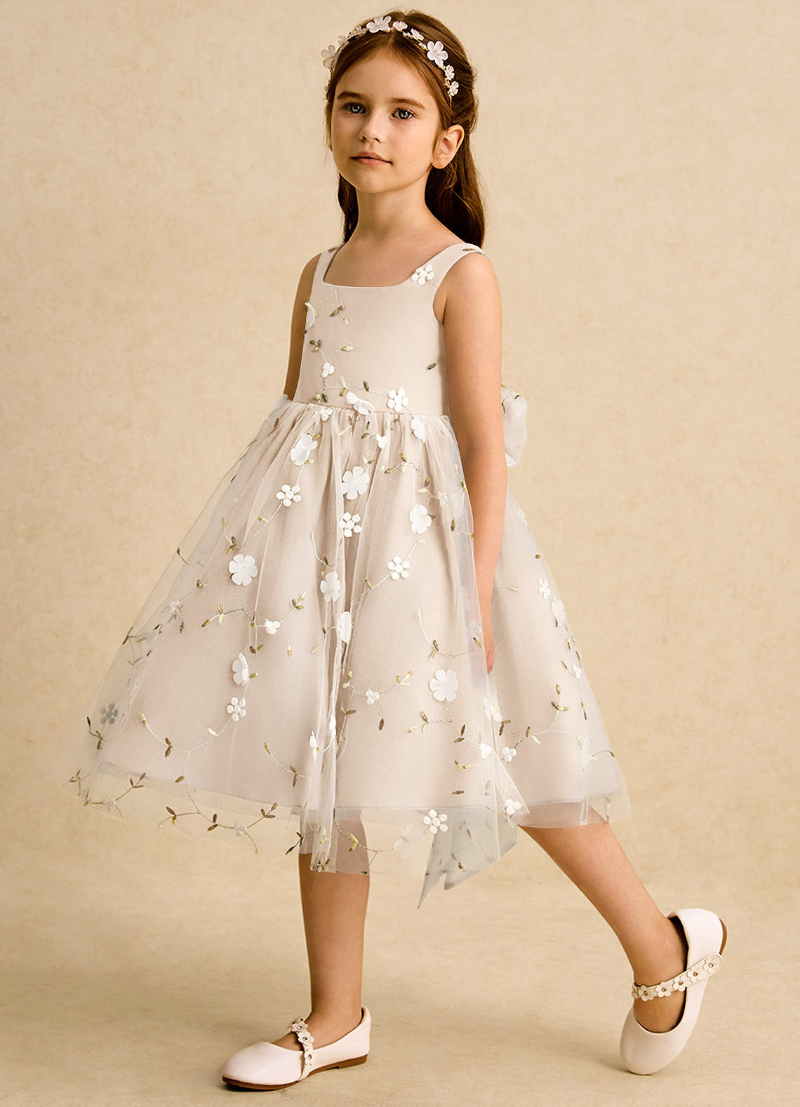 Azazie Bean Flower Girl Dresses White Alabaster Ball-Gown Sleeveless Tulle Dress image4