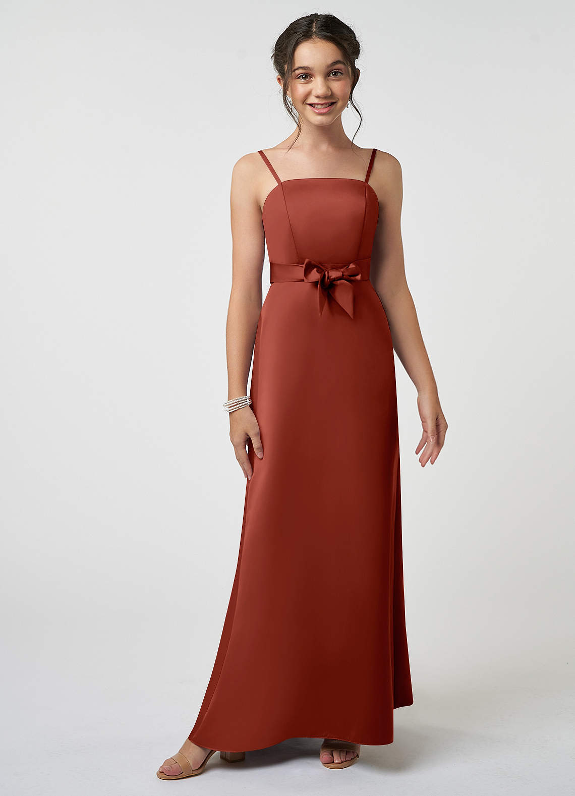 Azazie Anina Junior Robe Trapèze en Satin extensible Arc Terracotta image1