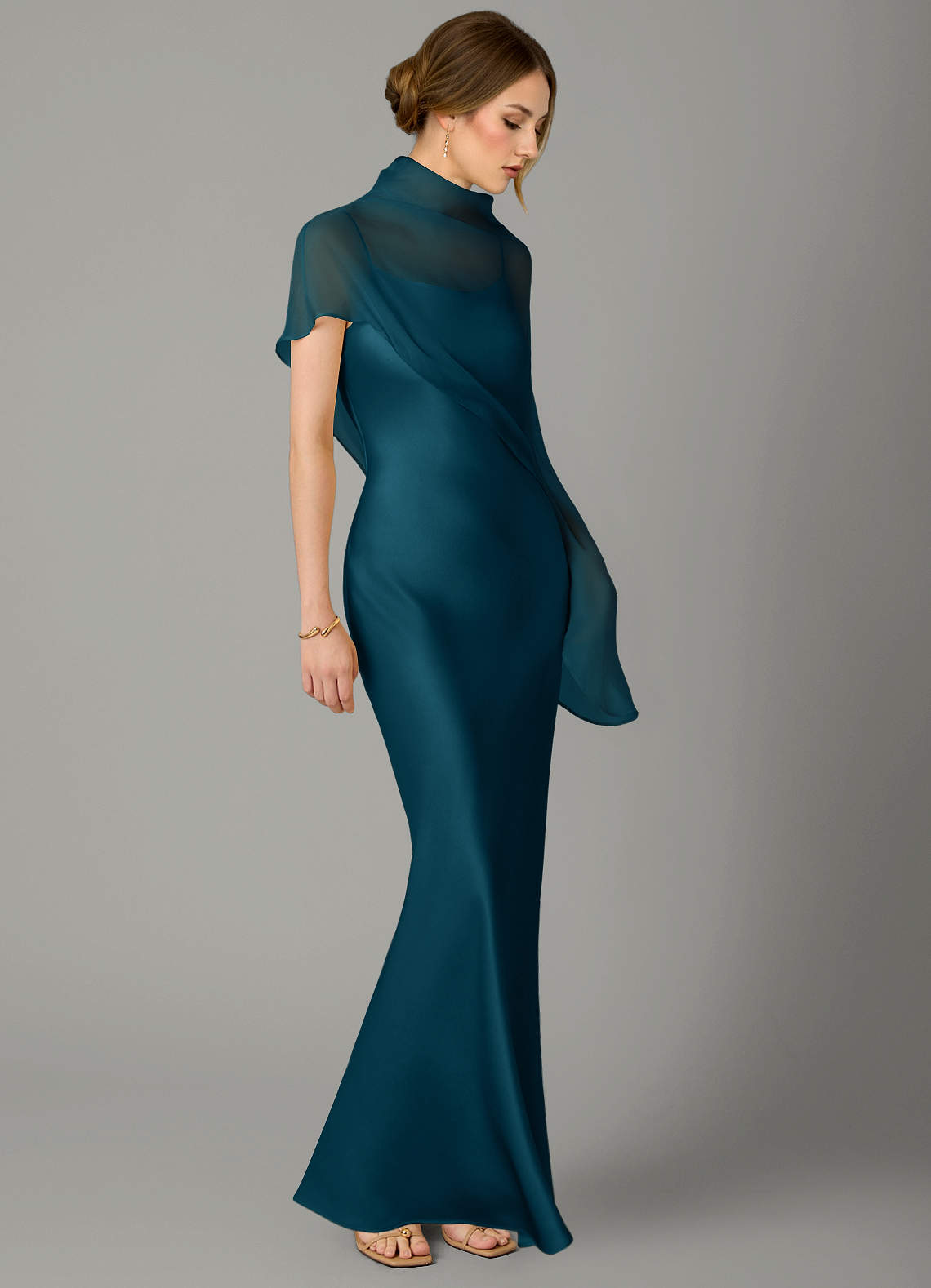 Azazie Jaleesa Vestidos de madrinha de casamento Vestido Tinta Azul de Cetim elástico de Linha A com Pescoço alto image2