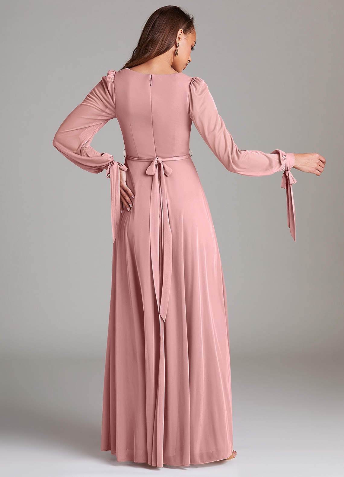 Azazie Leonia Venta Final Vestido de Black de Malla de Corte en A con Manga larga image3