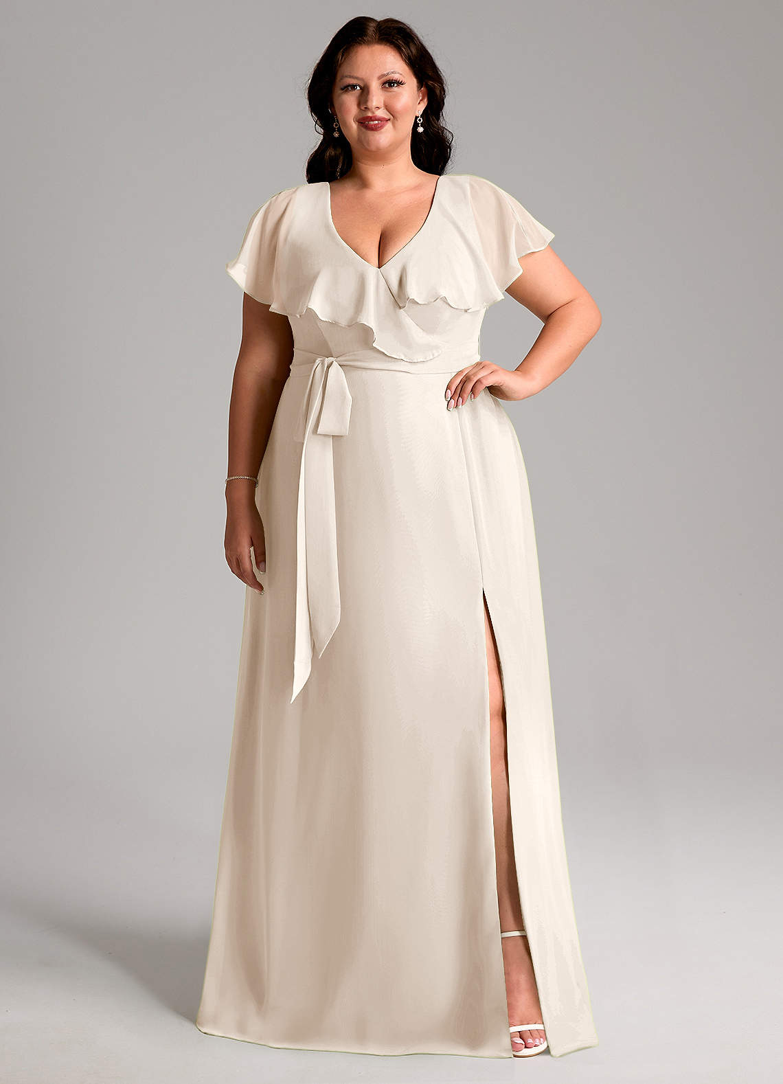 Azazie Lainey Vestidos de damas de honor Vestido Alabastro Blanco de Gasa de Línea A con con bolsillos image1