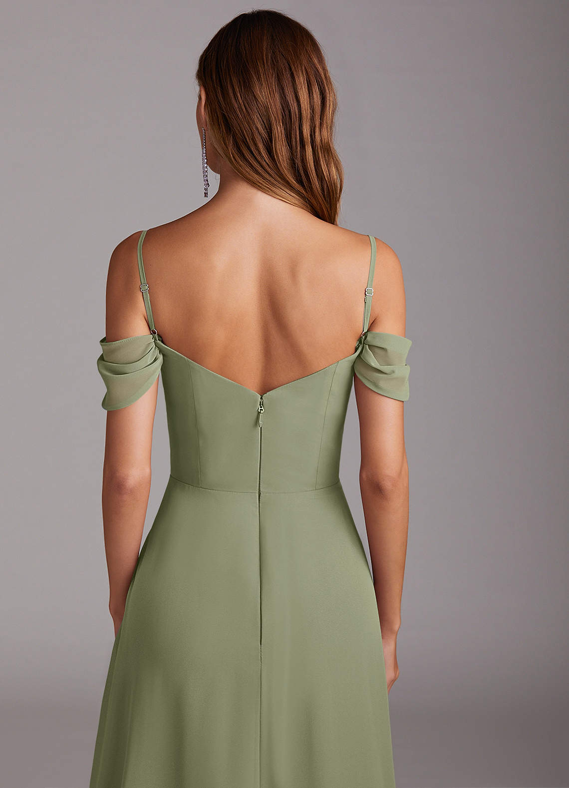 Azazie Marley Vestidos de madrinha de casamento Vestido Pistache de Chiffon de Linha A com Fora do ombro image8