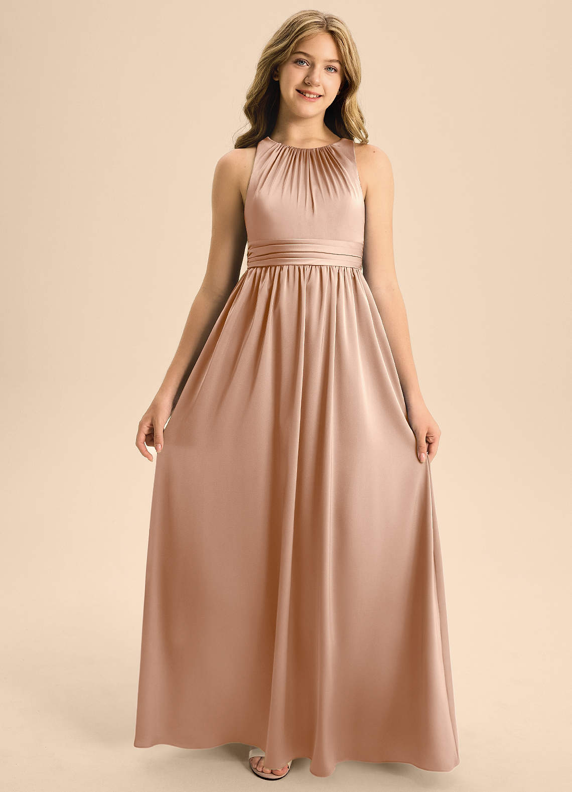 Azazie Jaylah Junior Vestido de Rosa Inglesa de Satén Elástico de Corte en A con Plisado image5