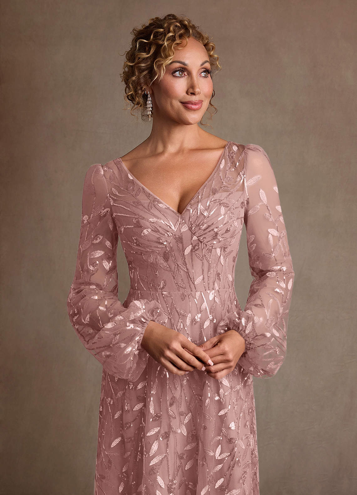 Azazie Mazie Vestidos para mãe da noiva Vestido Rosa Empoeirada de Tule de Linha A com Renda image6