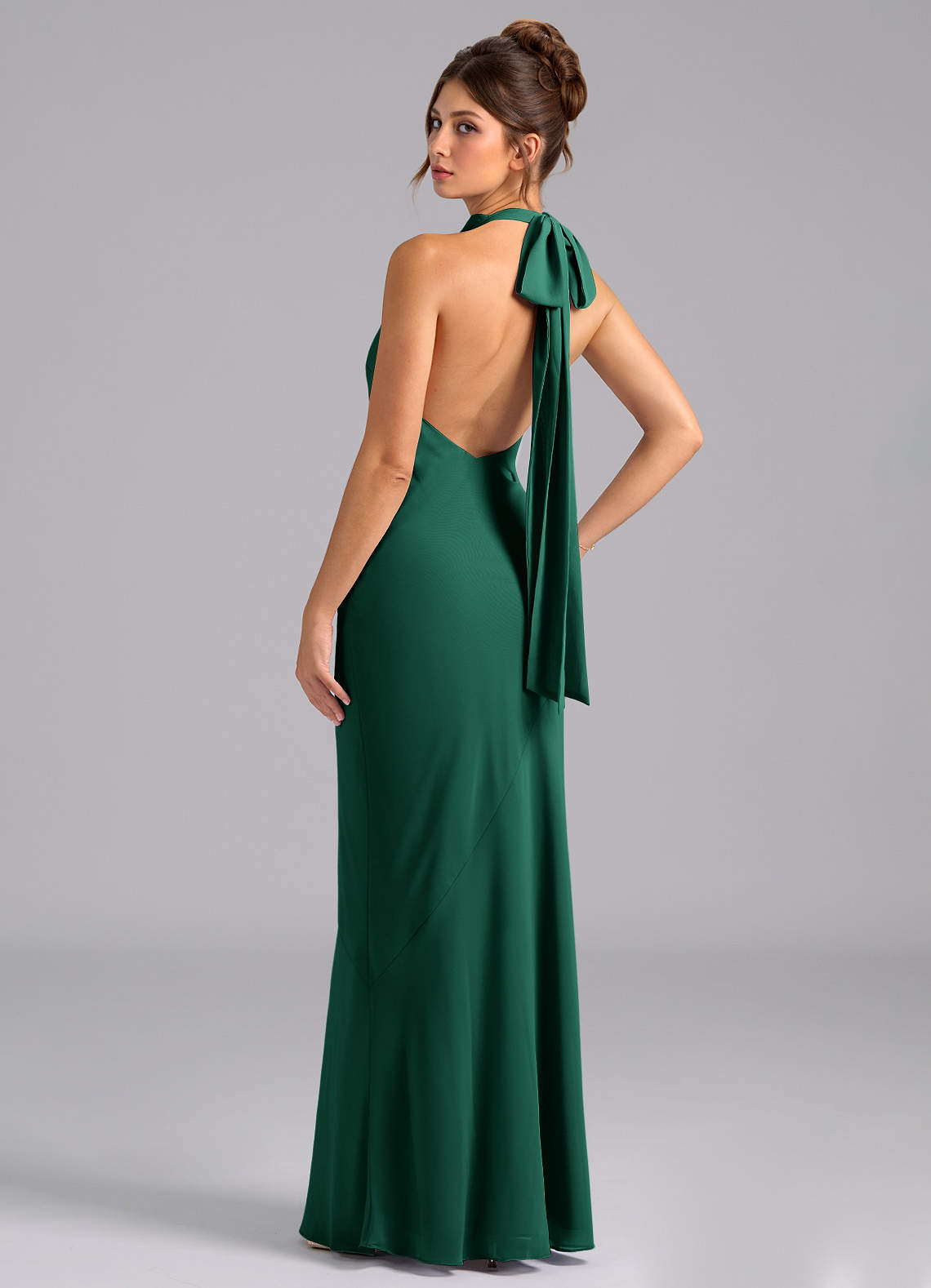 Azazie Velli Vestidos de damas de honor Vestido de Esmeralda de Gasa de Corte Sirena con Cuello Alto image6