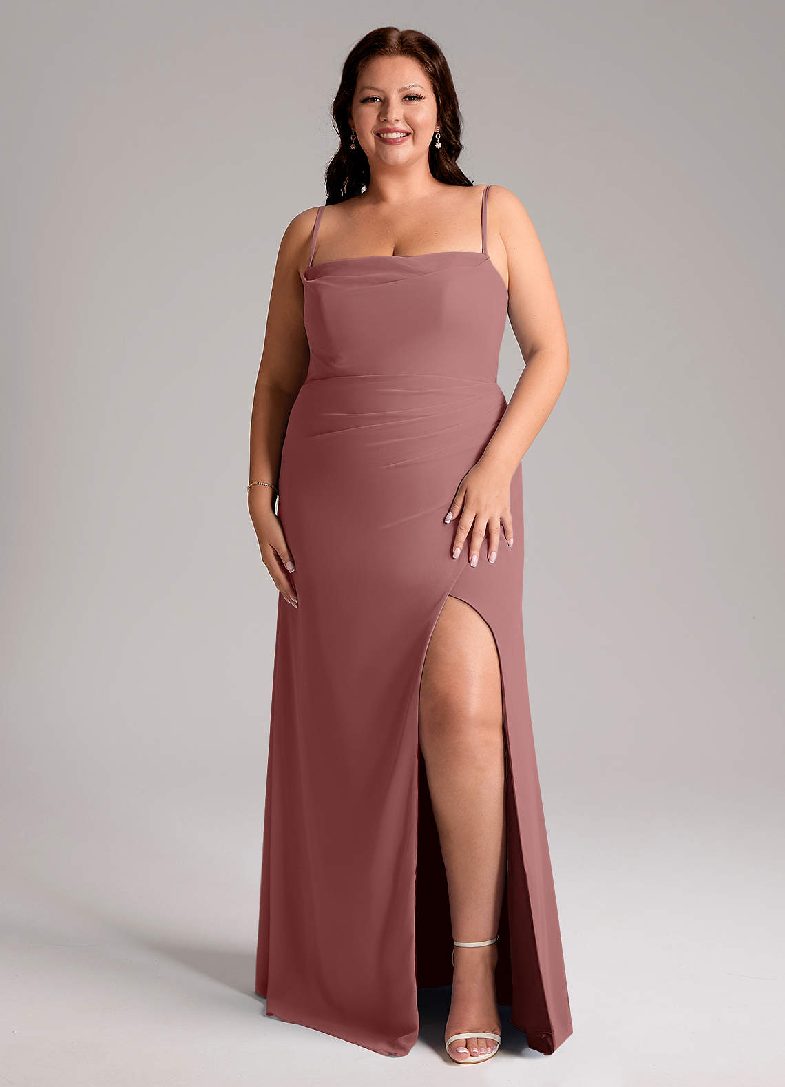 Azazie Leonis Abiti da Damigella Abito Convertibile Tubino in Chiffon Senza Cinturino Rosa Del Deserto image1