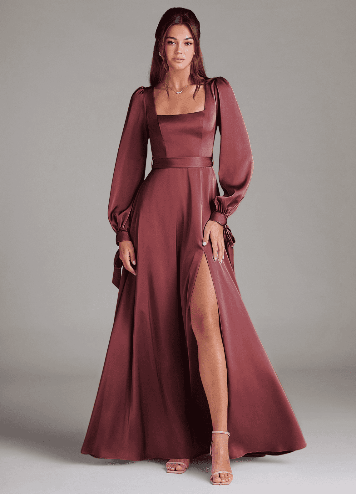 Azazie Leonia Brautjungfernkleider A-Linie Langarm Stretch-Satin Kleid Merlot image1