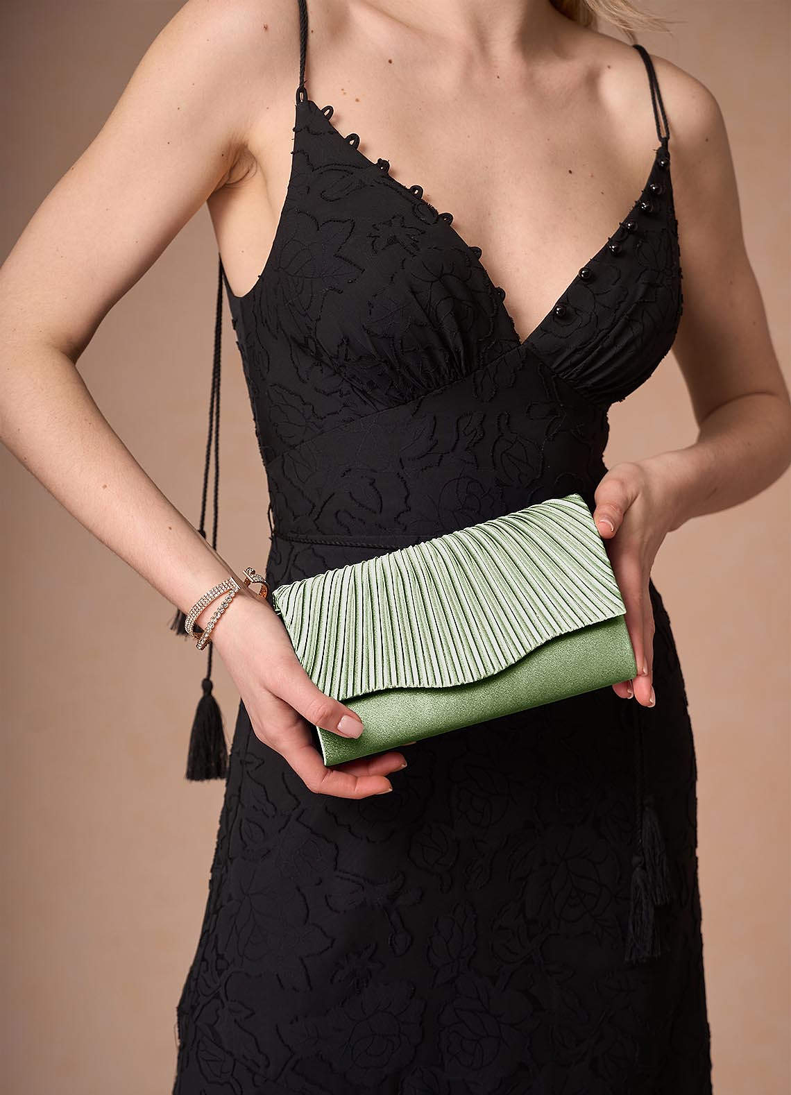 front Matching Color Metallic Satin Sandals Envelope Clutch Set