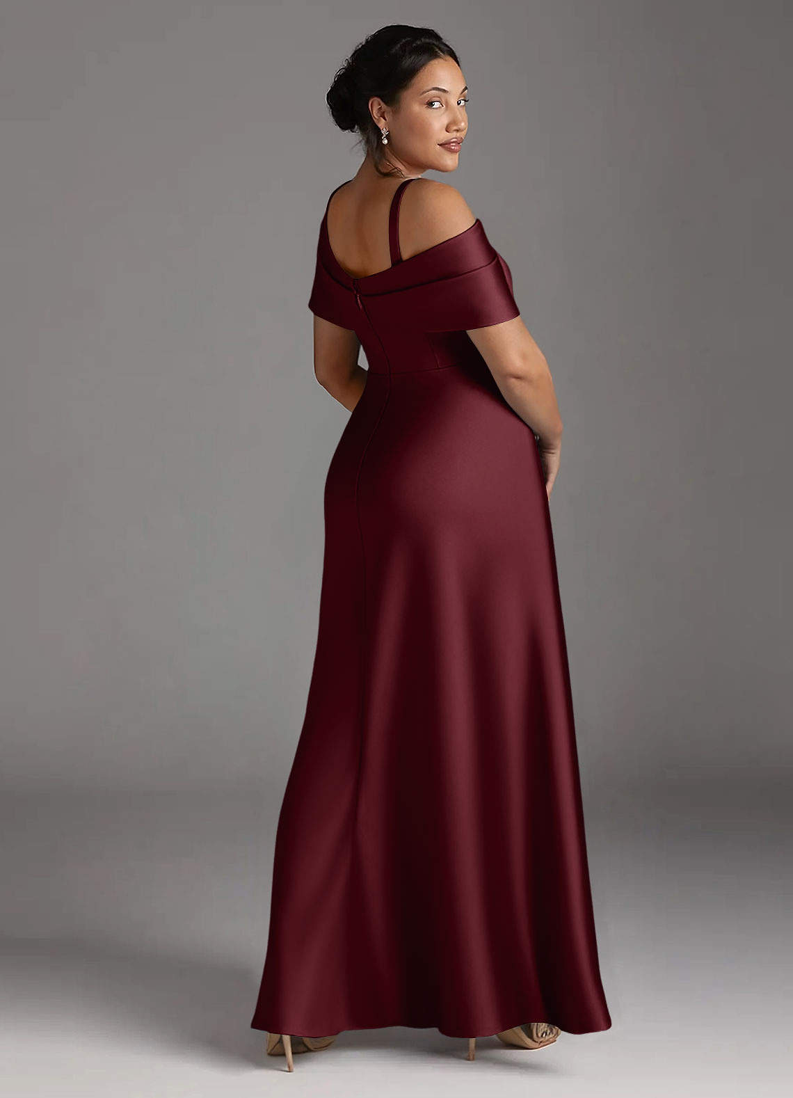 Azazie Milton Abiti per la Madre della Sposa Abito A-Line in Raso Elasticizzato Plissettato Cabernet image11