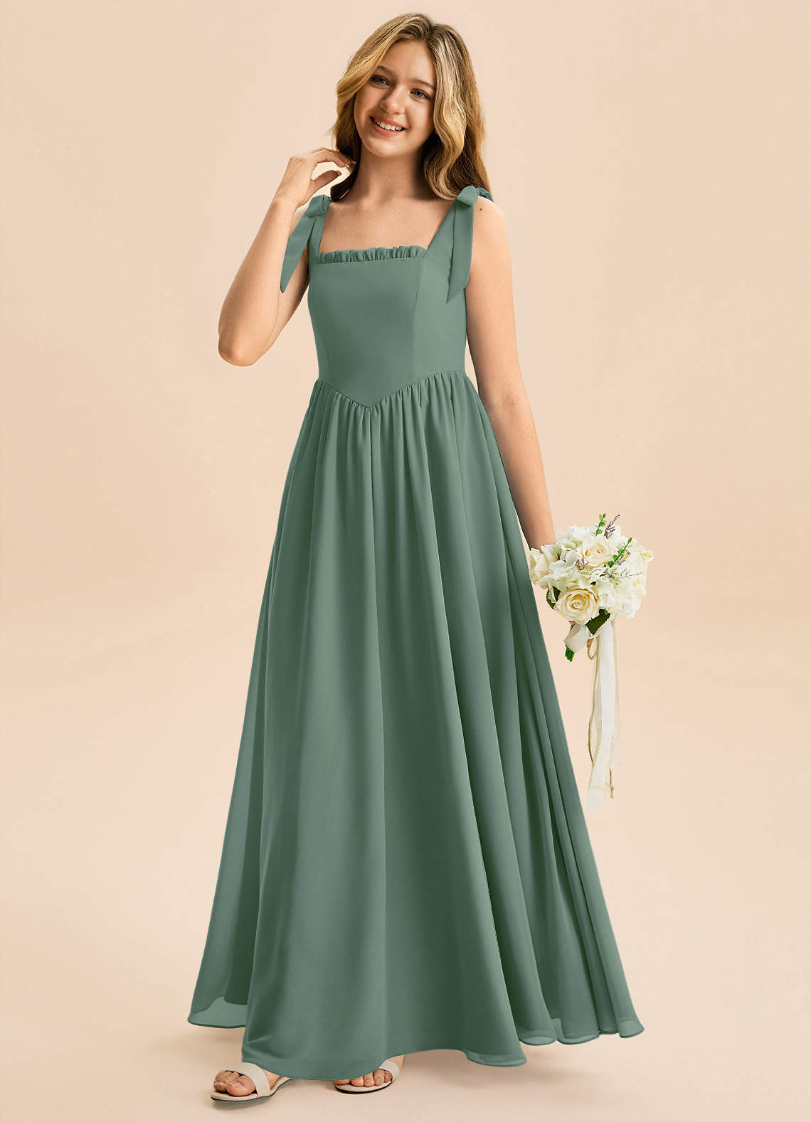 Azazie Delia Junior Abito A-Line in Chiffon Fiocco Eucalipto image3