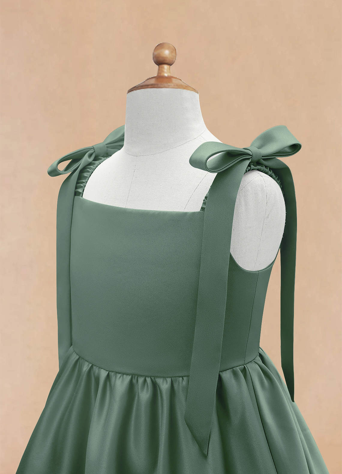 Azazie Chelsie Blumenmädchenkleider A-Linie Schleifen Matte Satin Kleid Eukalyptus image7