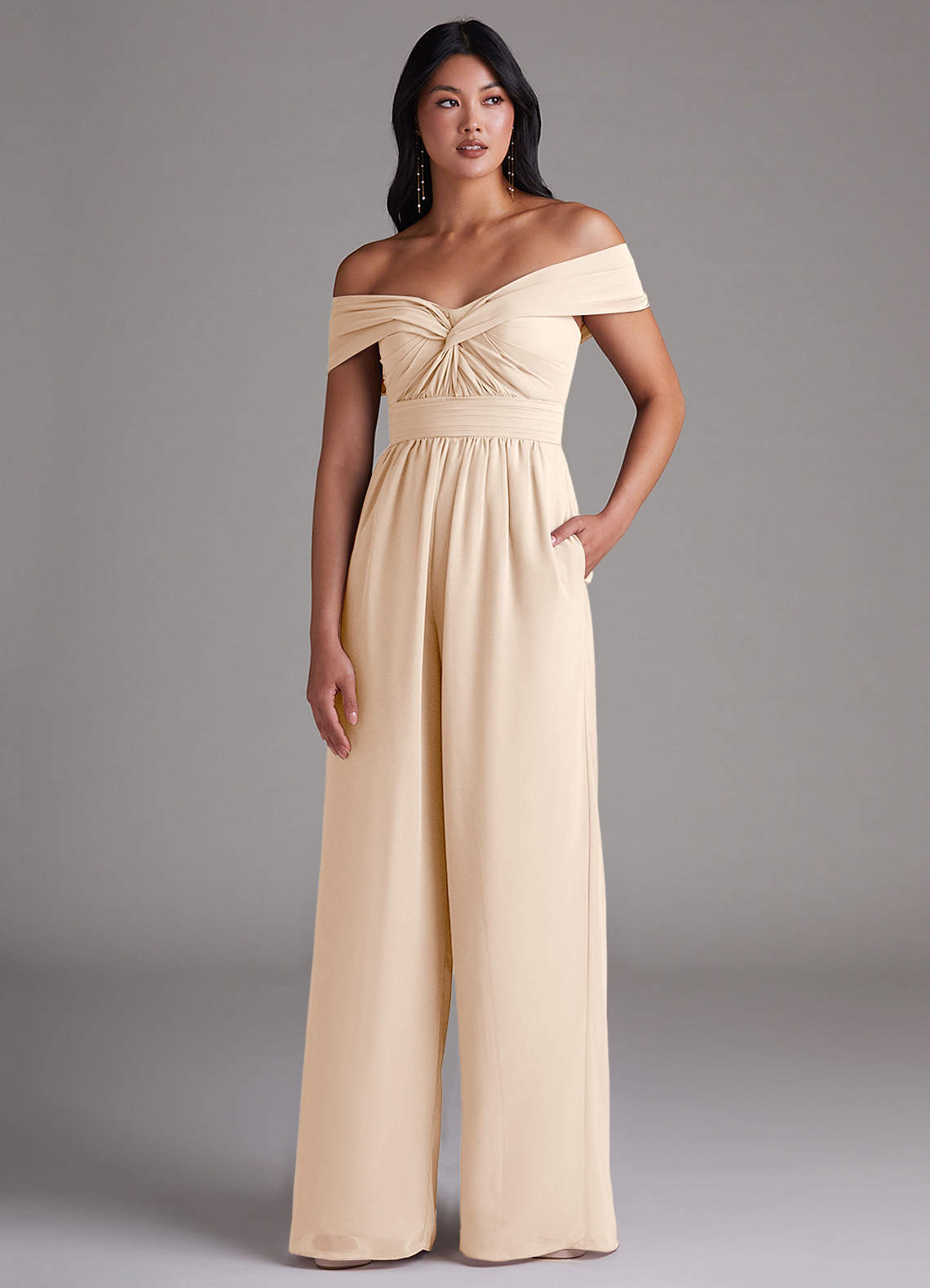 Azazie Lamara Vestidos de damas de honor Alabastro Blanco de Gasa de Mono Convertible con Vestidos sin tirantes image1