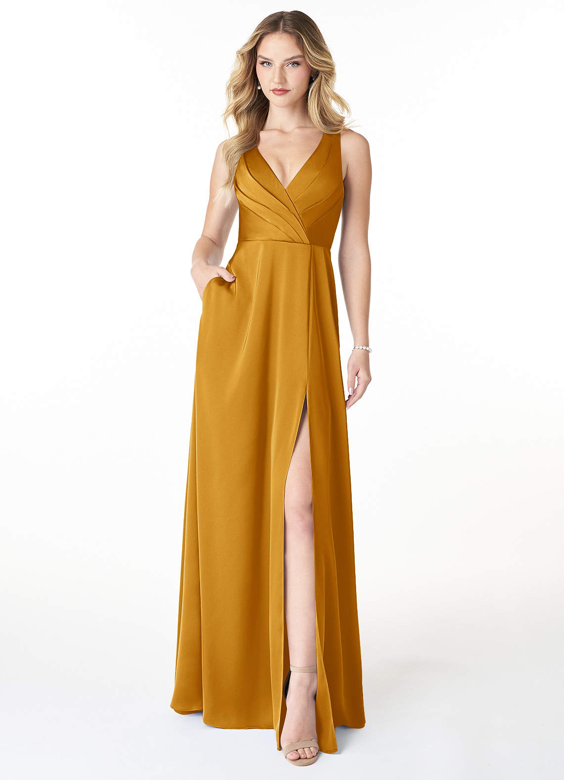 Azazie Nelly Brautjungfernkleider A-Linie Plissee mit V-Ausschnitt Stretch-Satin Kleid Butterscotch image1