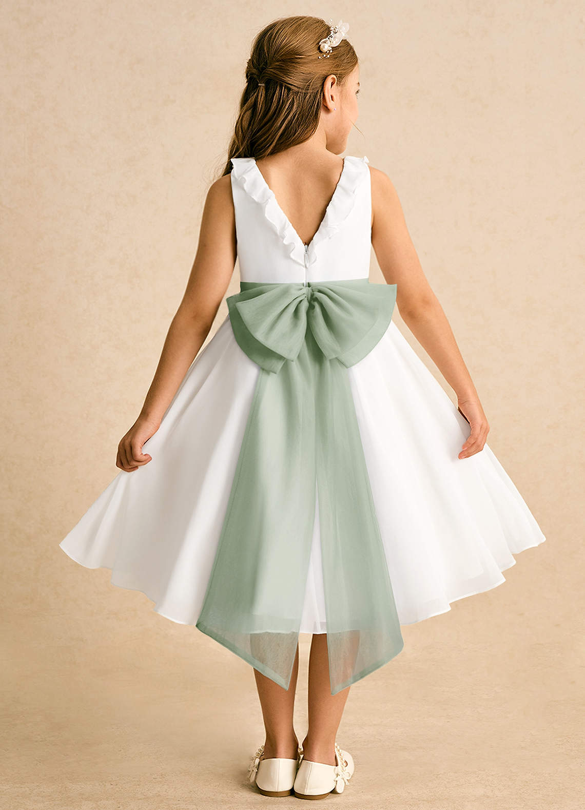 Azazie Dani Abiti da Ragazza di Fiori Abito A-Line in Chiffon Fiocco Avorio Salvia Polverosa image1