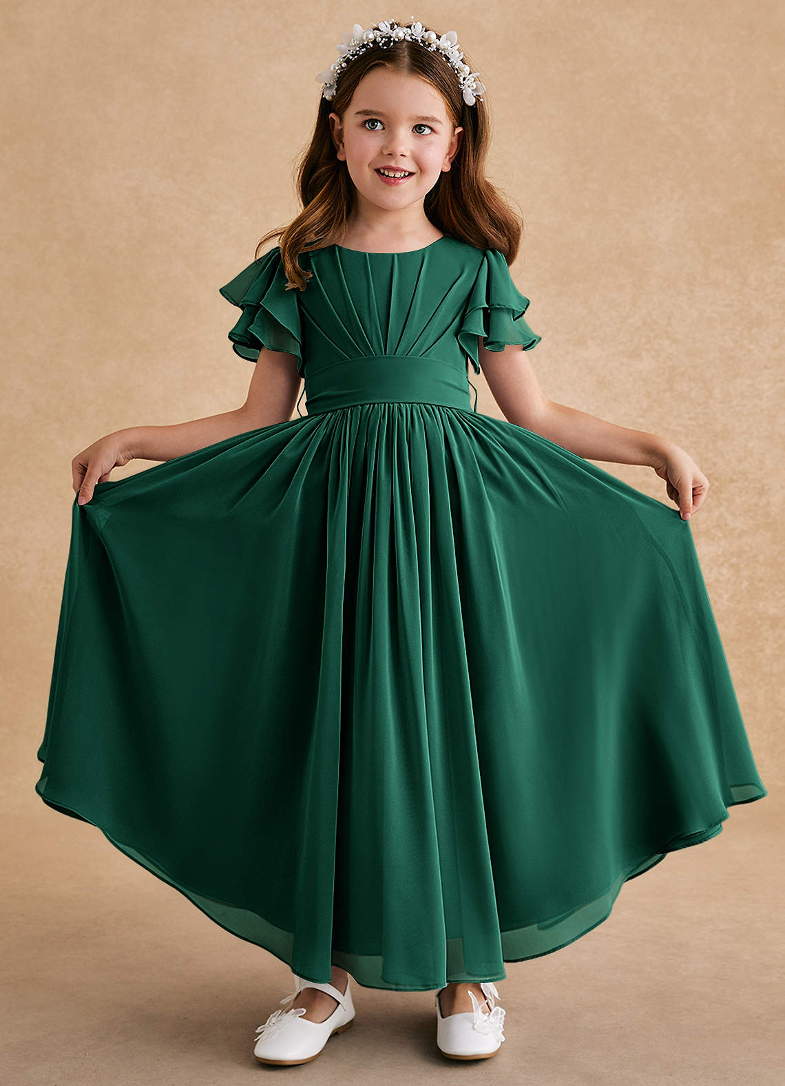 Azazie Ali Robe Demoiselle D'honneur Fillette Robe Trapèze en Mousseline de soie Plissée émeraude image1